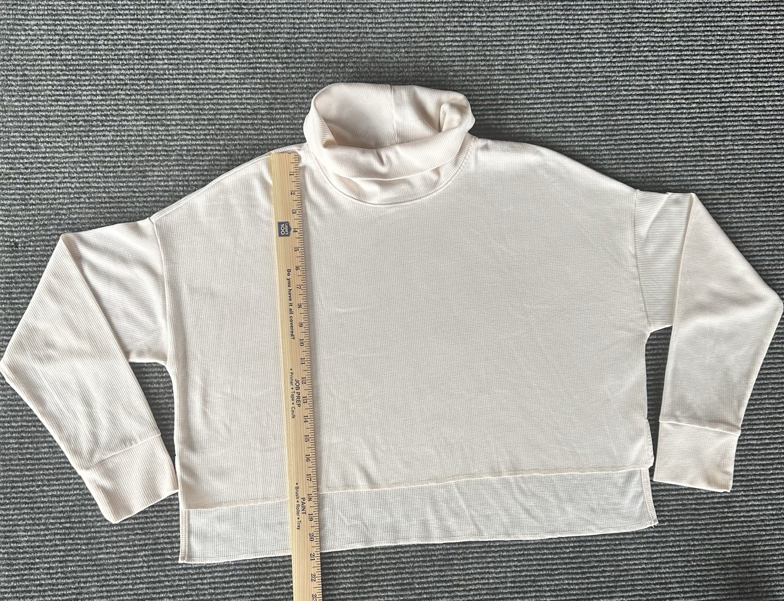 American Eagle Women’s Medium Soft Ribbed Turtleneck Sweatshirt Cream Long