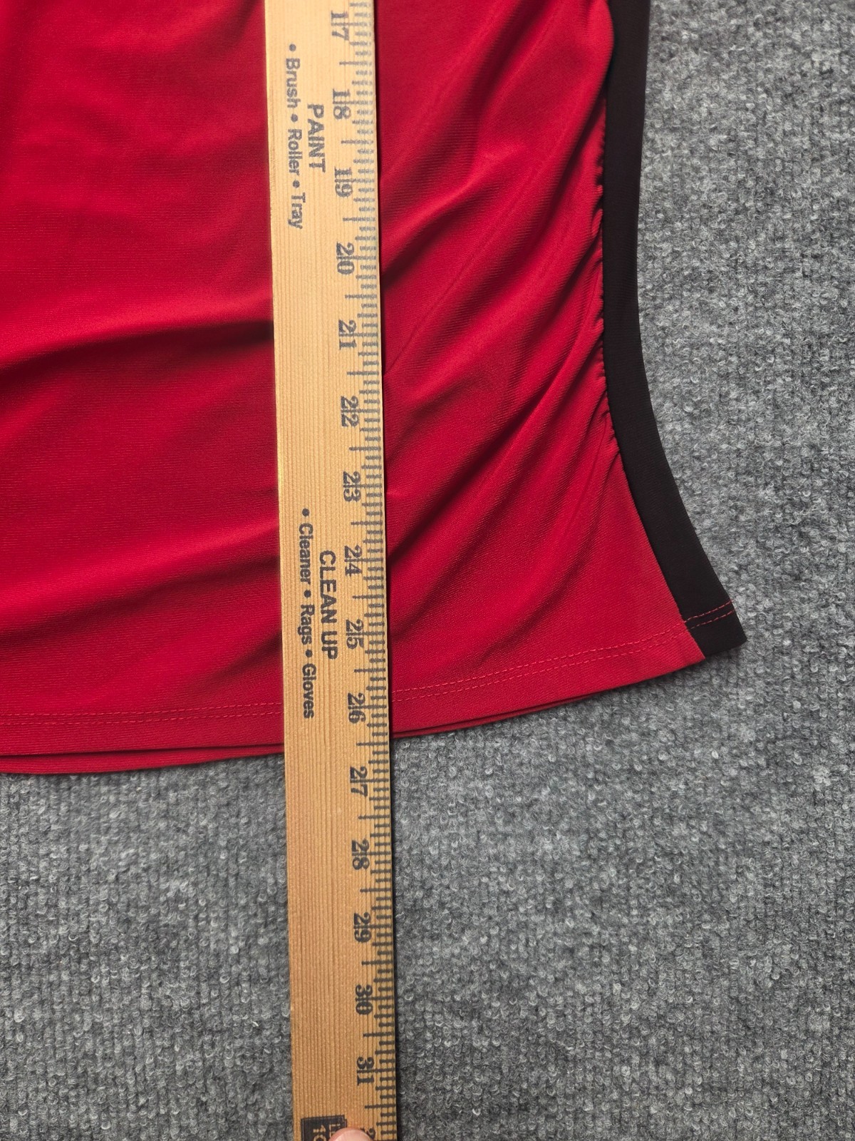 Claudia Richard Top Women Sz XL Red Short Sleeve Ruched Sides Stretch Knit