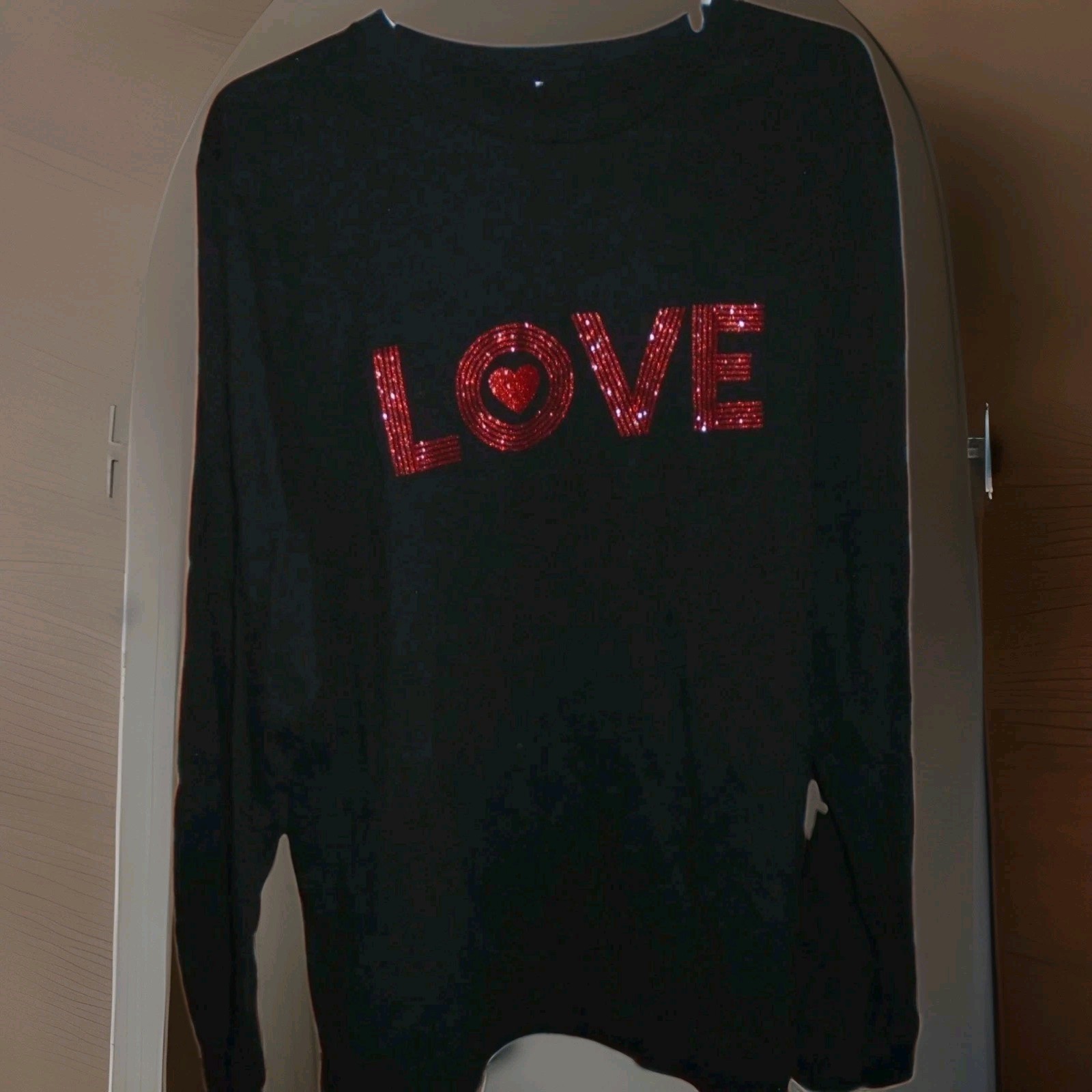 LOVE WOMANS GLITTER STYLE LOGO LONGSLEEVE TSHIRT–SEE PICTURES FIRST