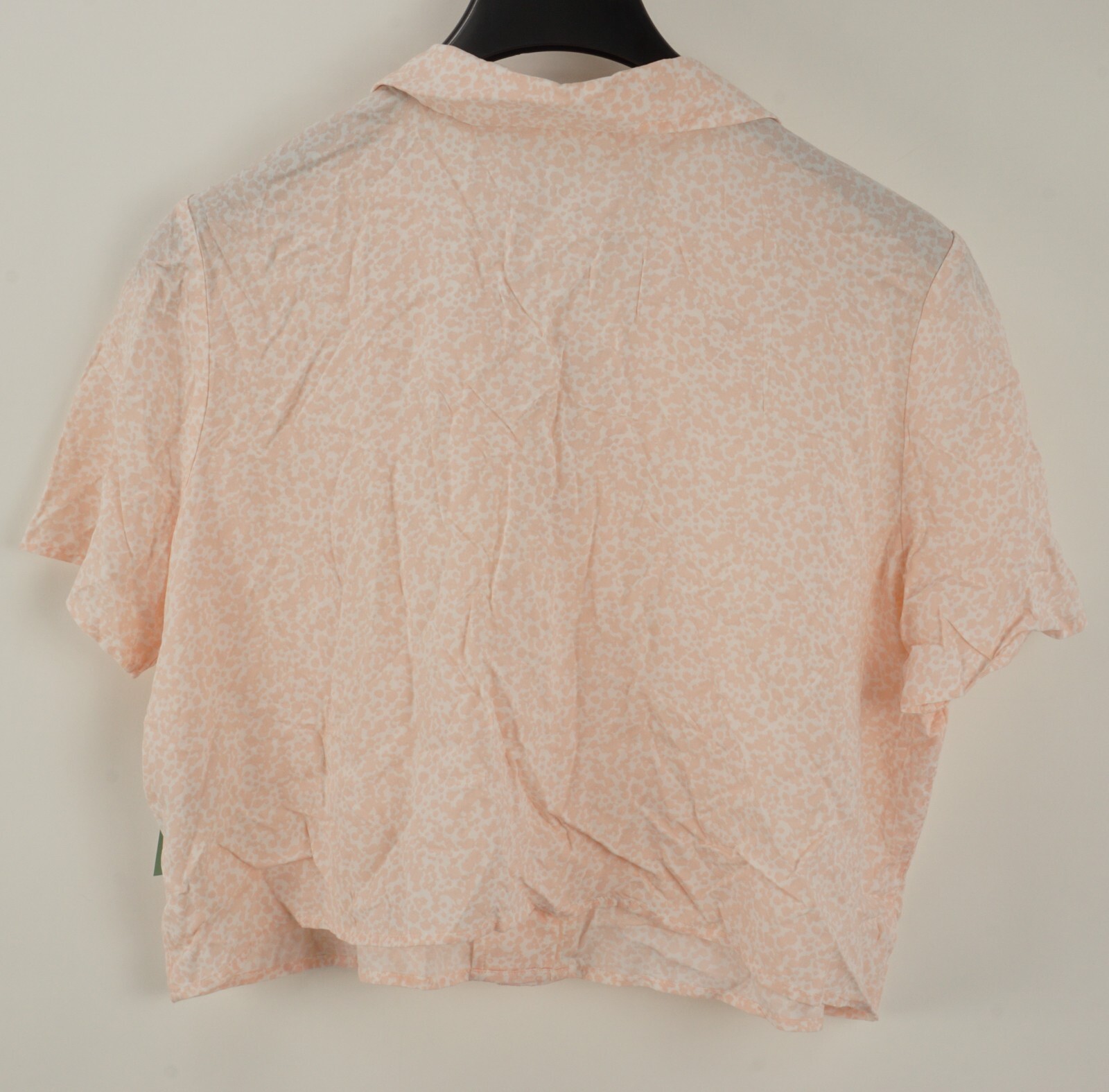 New ABOUND Women’s Size L Pink & White Spotted Sheer Cropped Open Collar Blouse