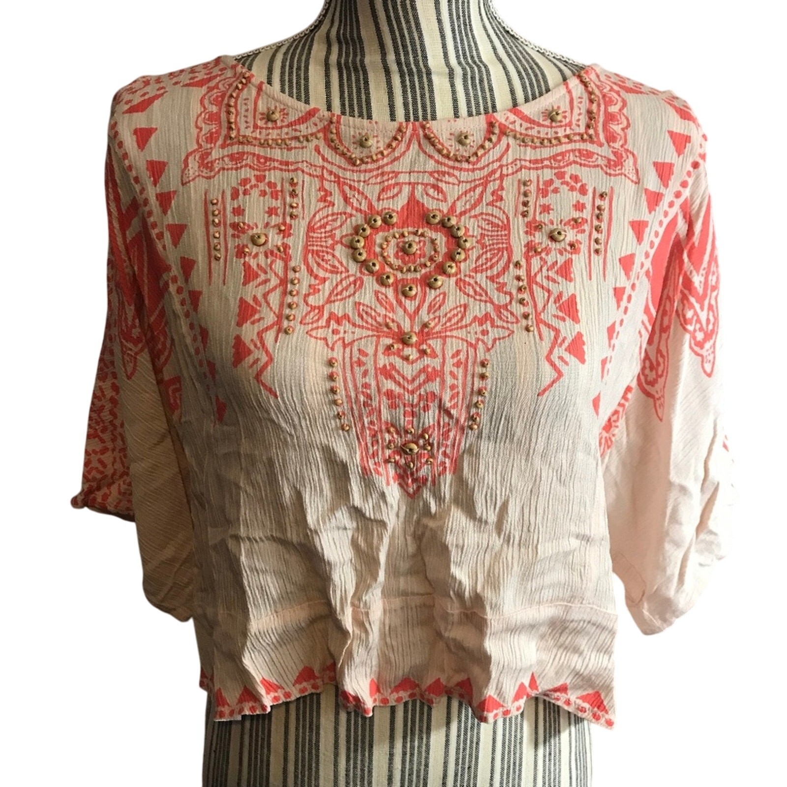 West 36th Corp Aztec Crop Top Coral Peach Wooden Beads Keyhole Back L