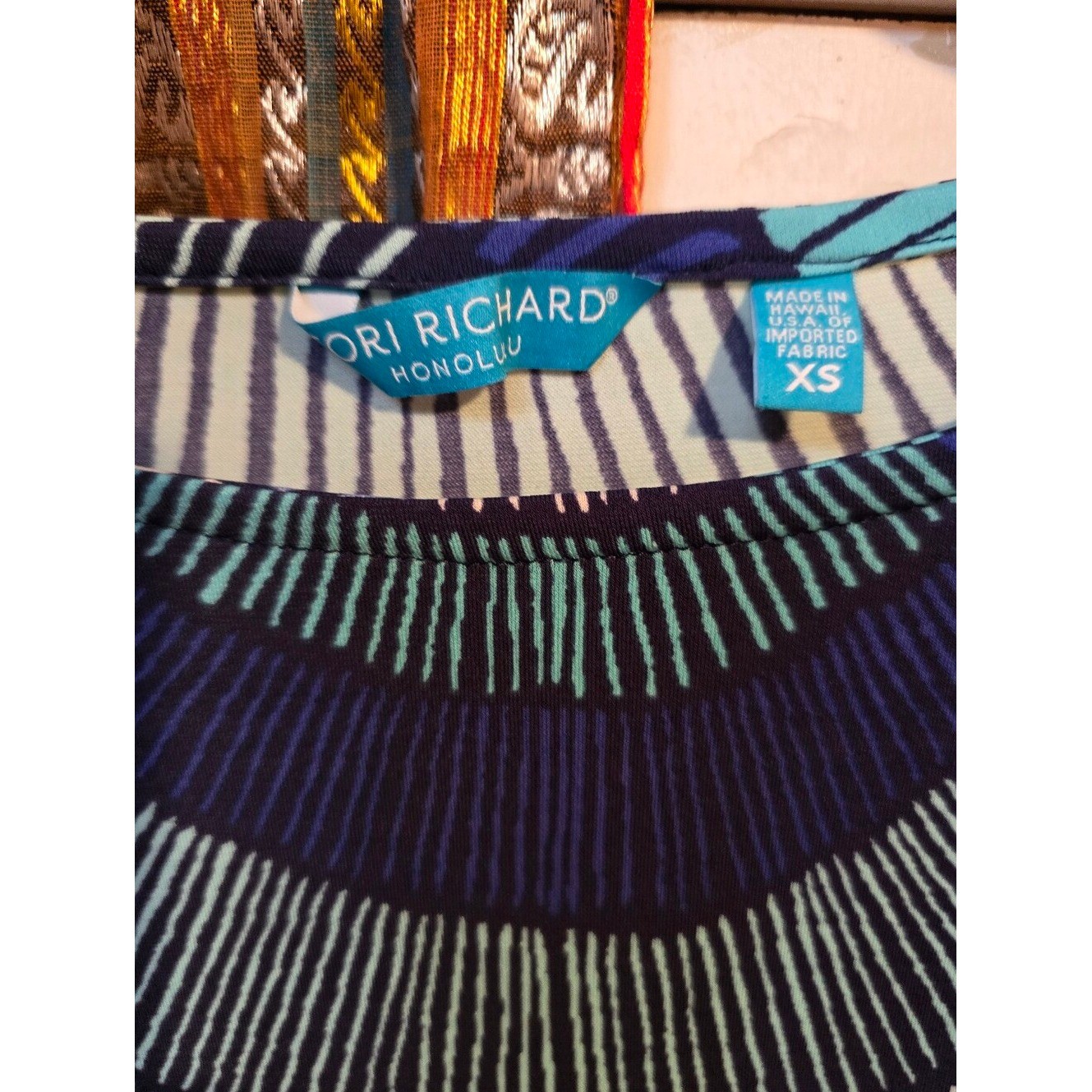 Tori Richard Honolulu Womens XS Blue Teal Fan Print Boat Neck Short Sleeve Top