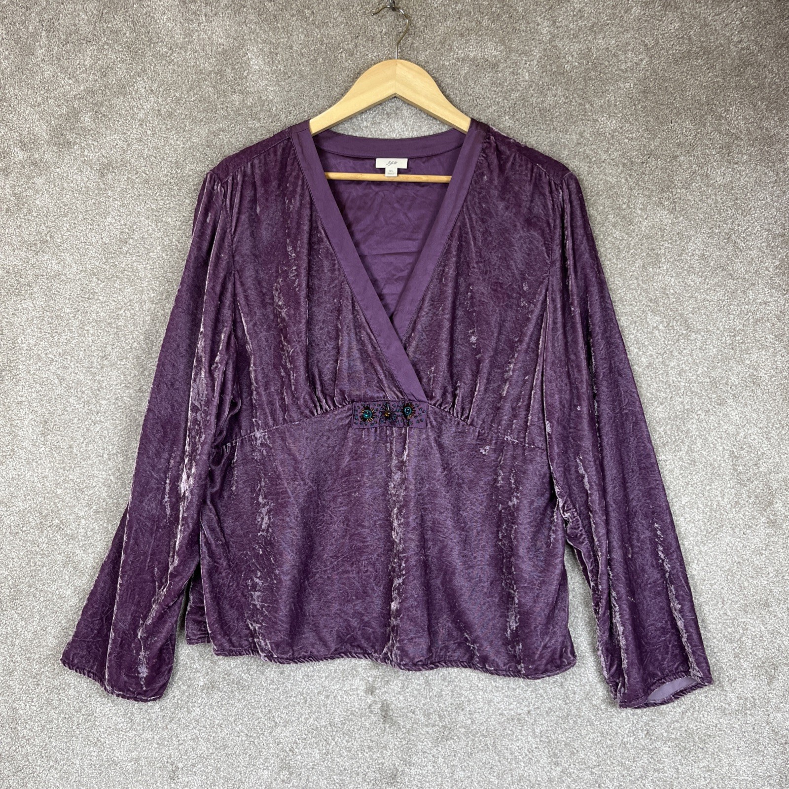 J Jill Blouse Womens Extra Large Purple Velvet Rayon Silk Beaded V Neck- 4775