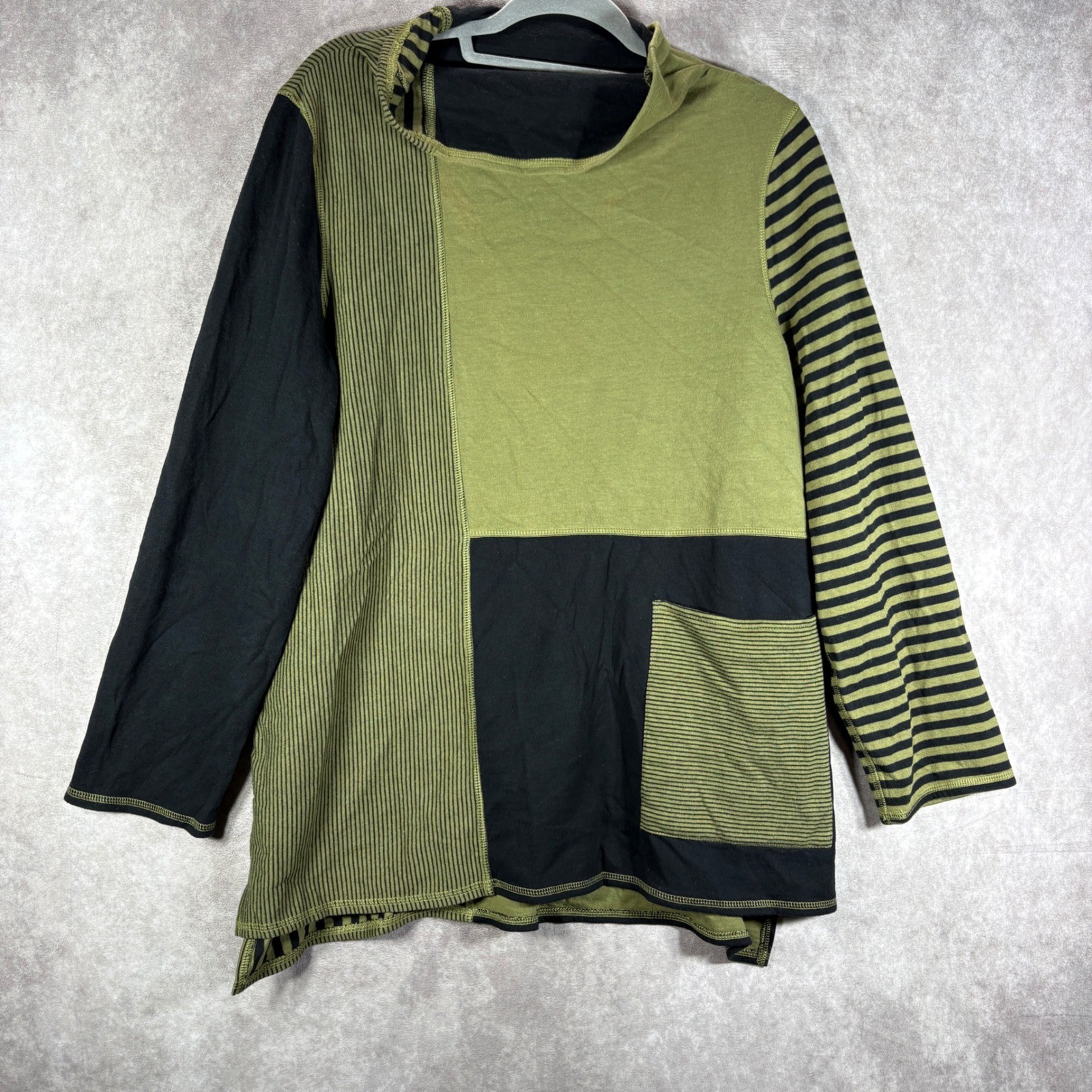 Habitat Top Womens L Green Black Colorblock Striped Funnel Neck Asymmetric Art