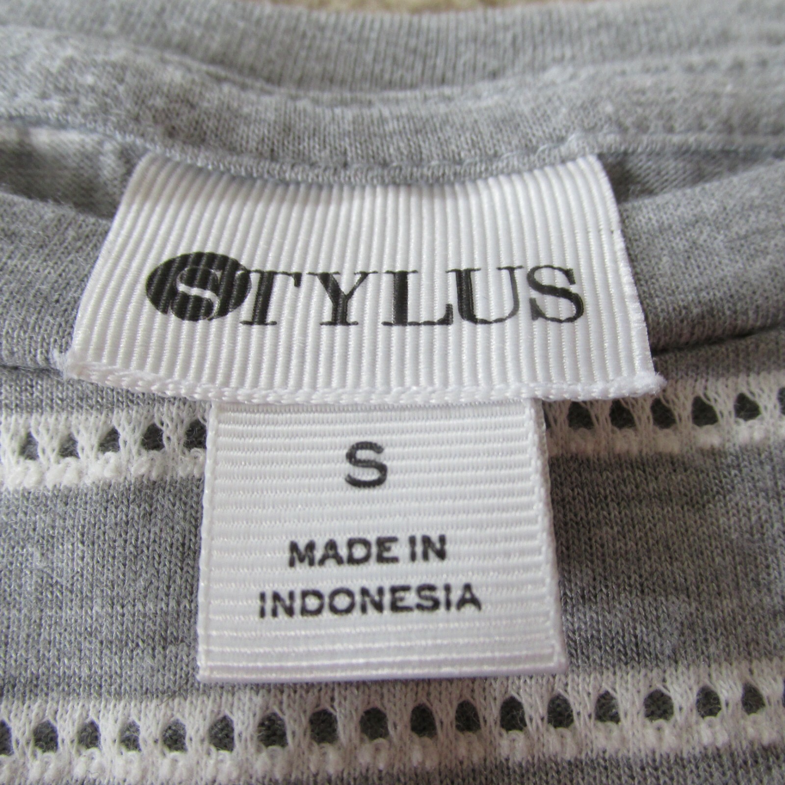 Stylus Pullover Blouse Womens Small Gray White Striped Short Sleeve Shirt Top