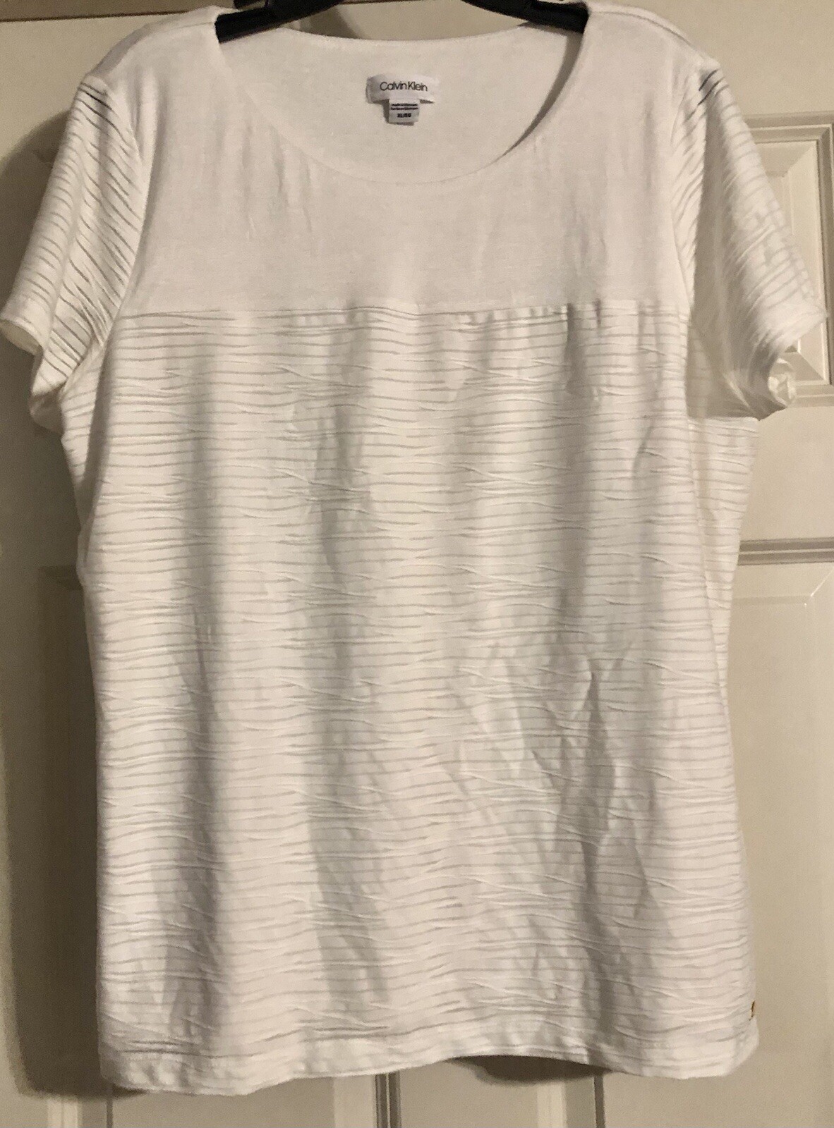 Calvin Klein Old Money Scandi Minimal Mixed Media Quiet Luxury Resortcore XL