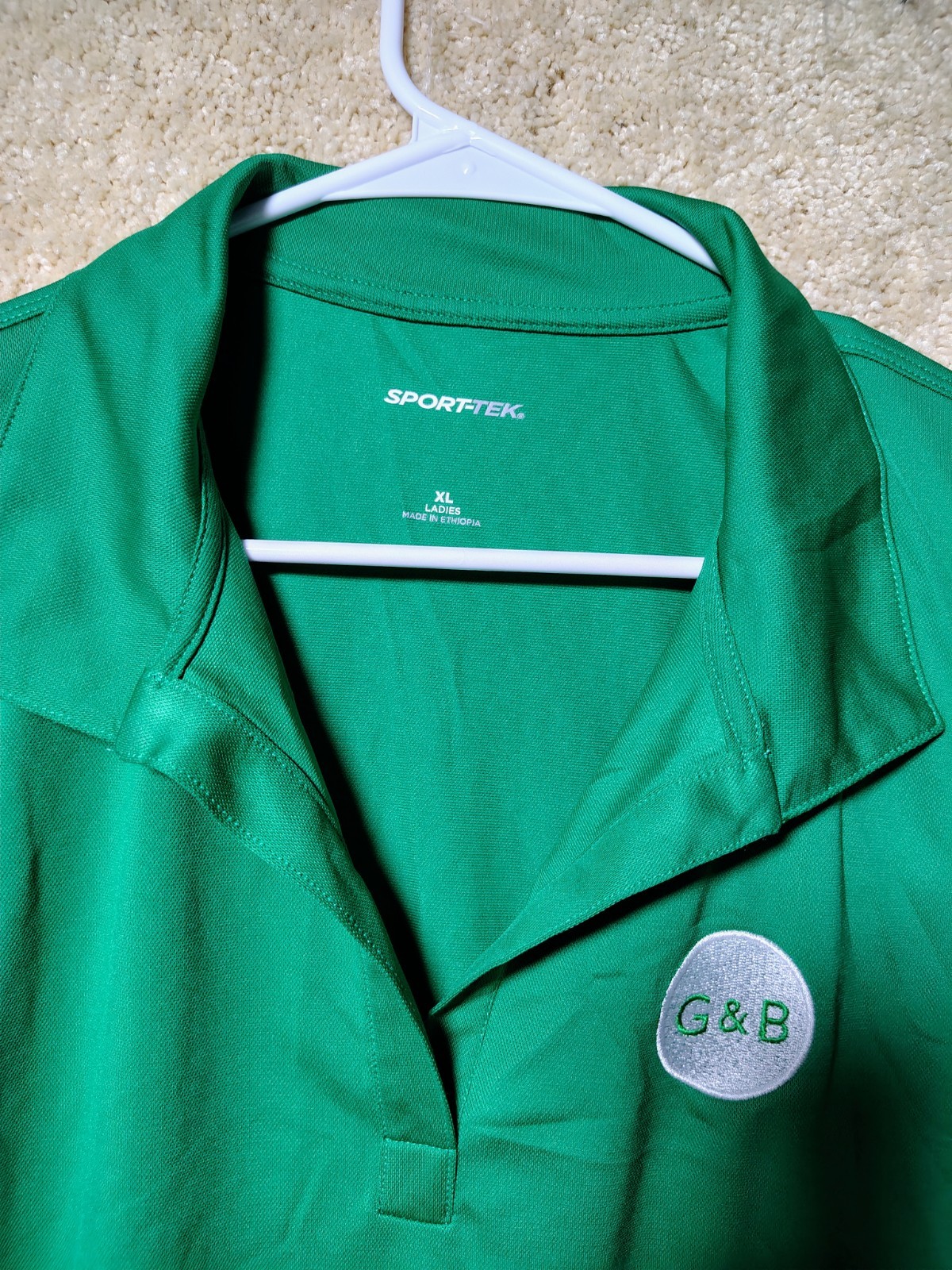 Sport-Tek Women’s XL Green Solid Collared Short Sleeve Polo Embroidered Logo