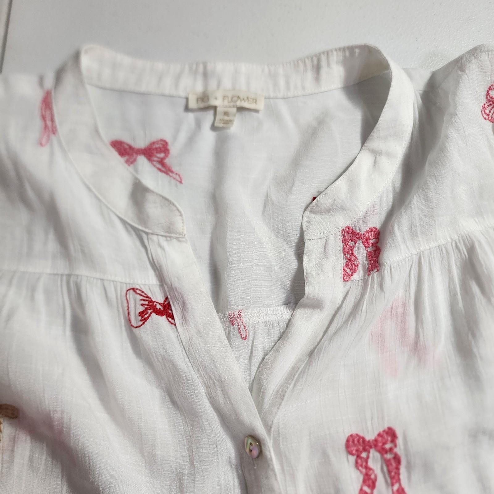 Fig + Flower Womens XL White Embroidered Bow Blouse 3/4 Sleeve Button Up Top