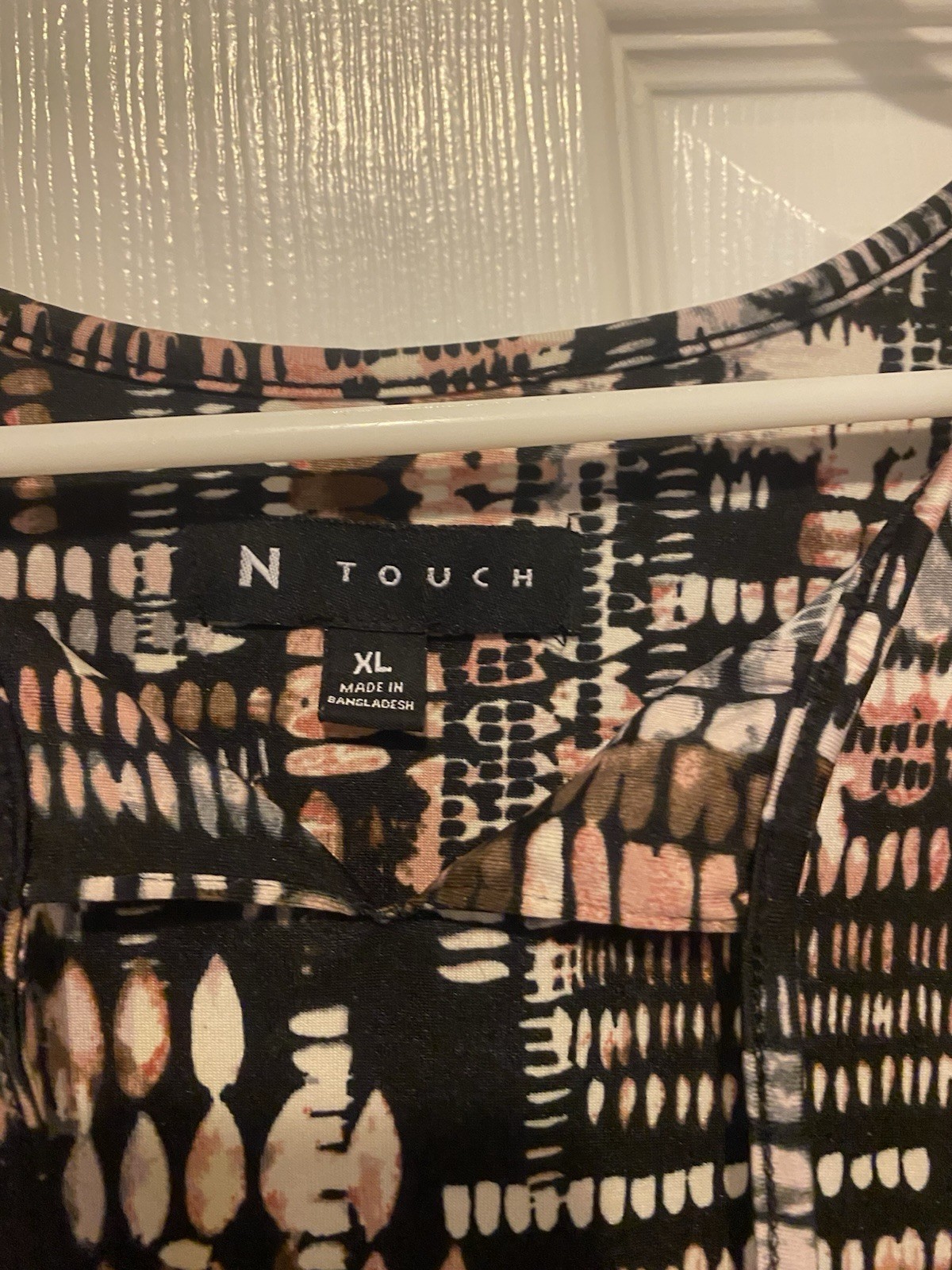 N Touch Women’s XL Black/Pink/White/Brown Abstract V-Neck 3/4 Sleeve Blouse