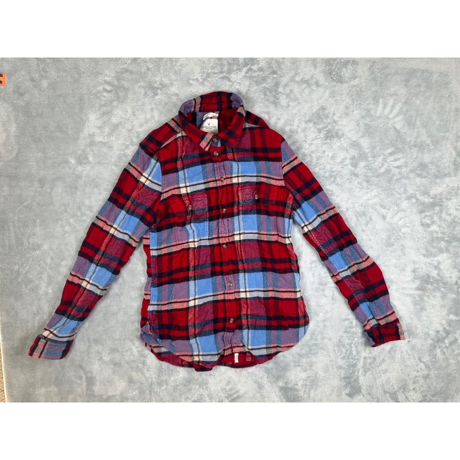 American Eagle Outfitters Womens Plaid Flannel Shirt Red Blue Classic Fit M