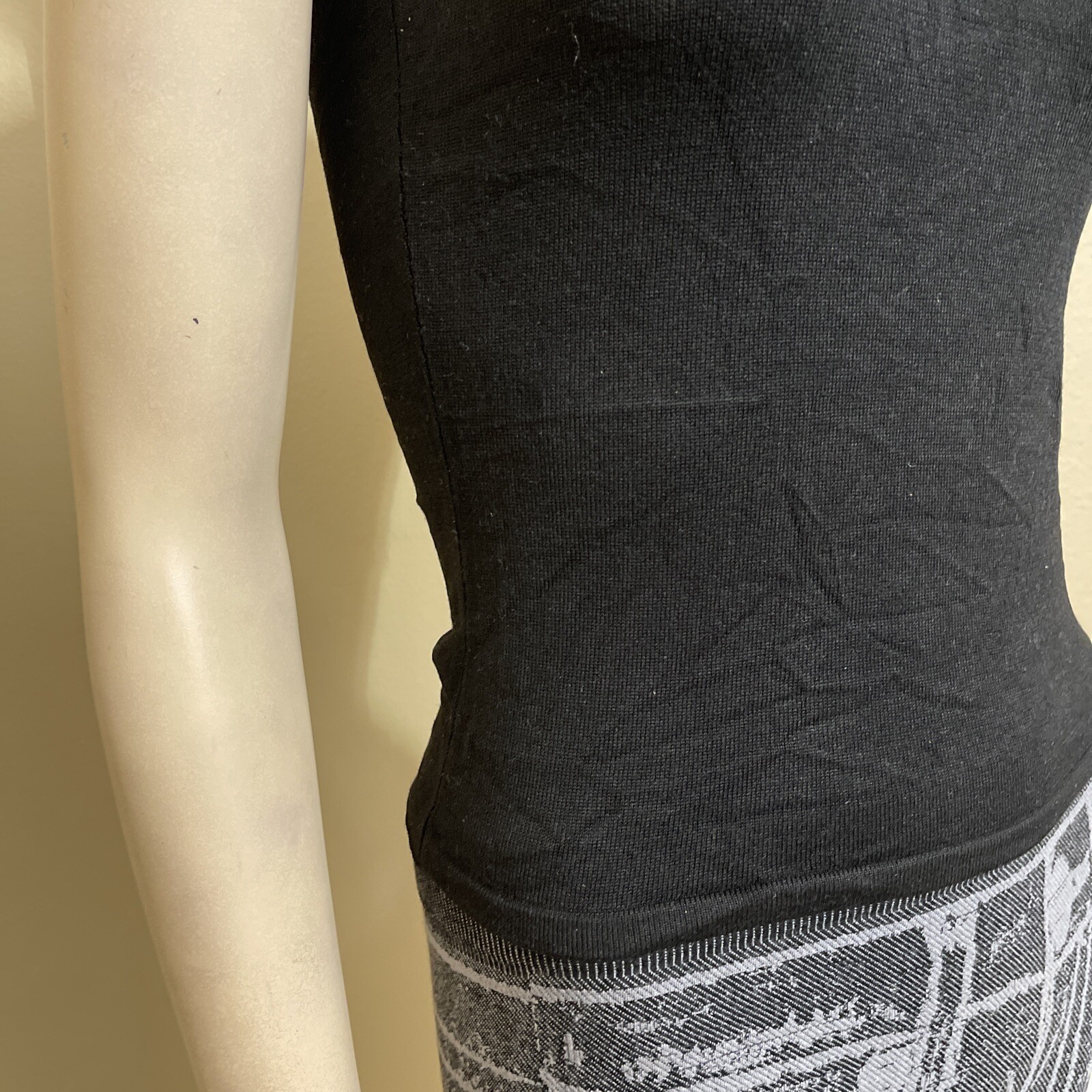 Women’s Black Rayon Casual Stretch Slim Knitted Beaded Shells Size L Blouse Top