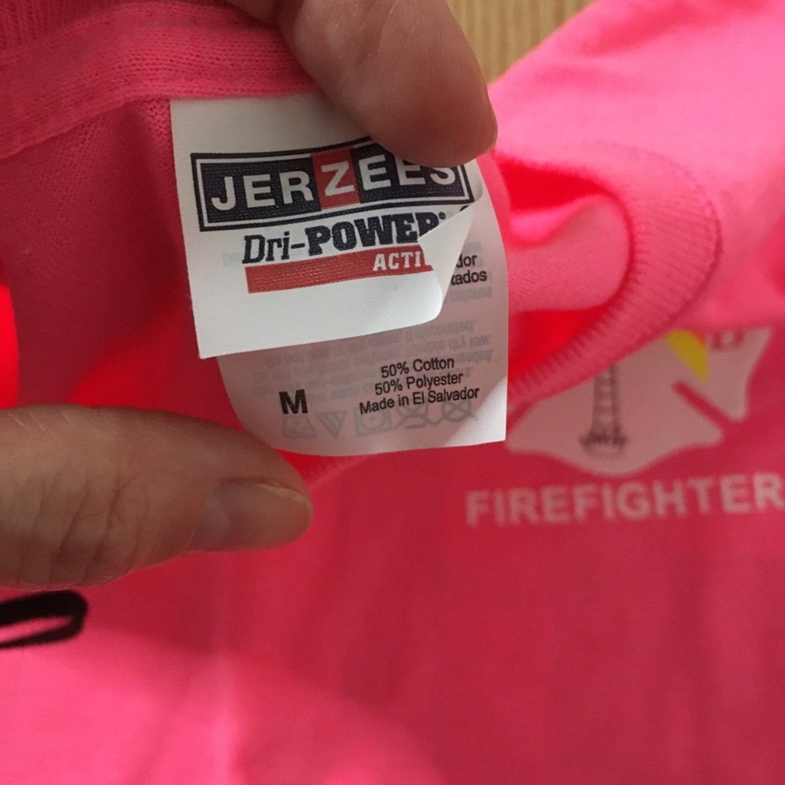 B60 New Womens Florida Firefighter 👩‍🚒 T-shirt Hot Pink Size Medium