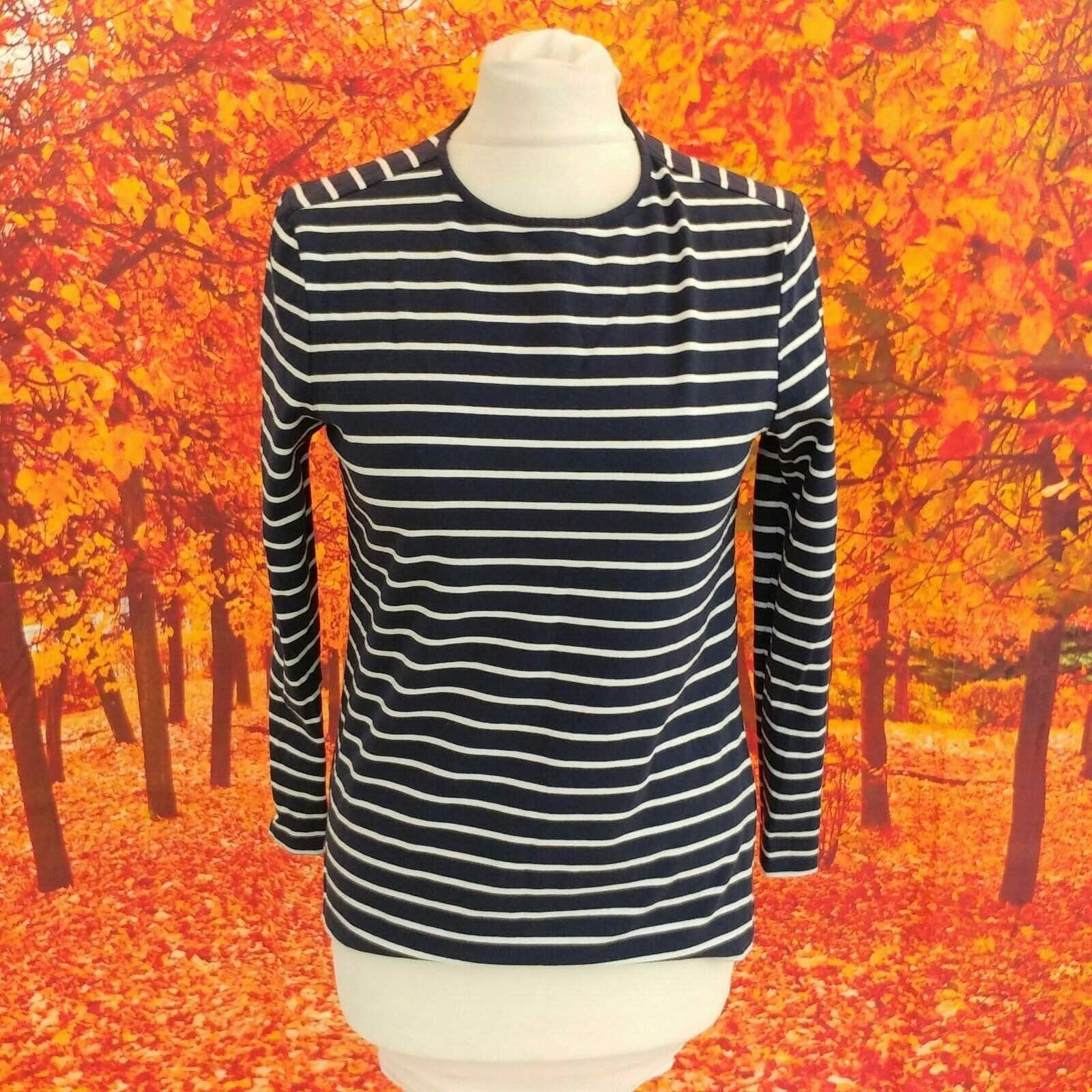 Jaeger blue white 95% cotton 5% elastane long sleeve top. UK women’s size XS