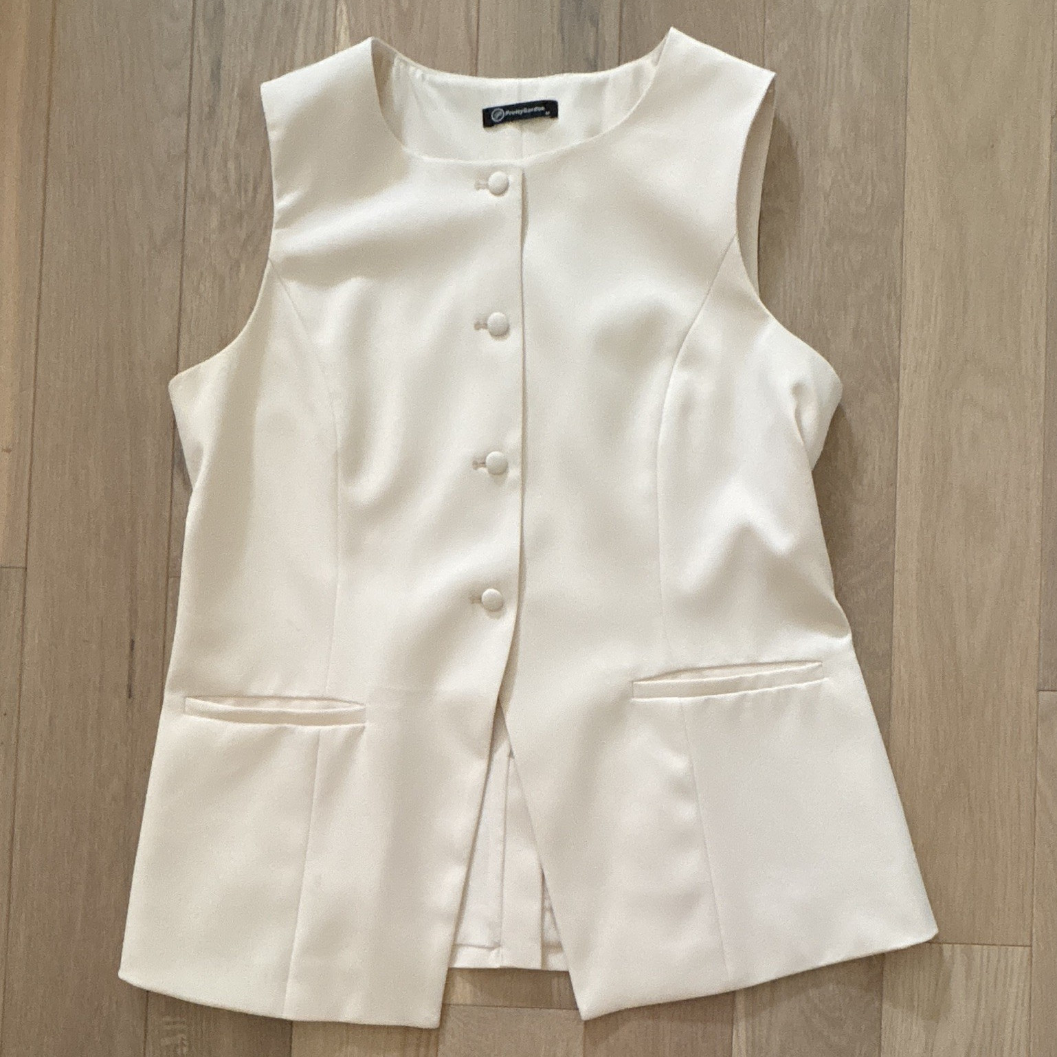Pretty Garden Women’s M Ivory Solid Woven Round Neck Sleeveless Button Vest