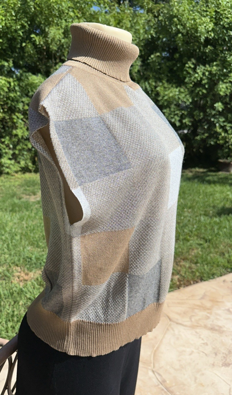 SARAH PACINI CHECK PRINT LIGHT KNIT SLEEVELESS TURTLENECK TOP STRETCH 1 Sz NWT