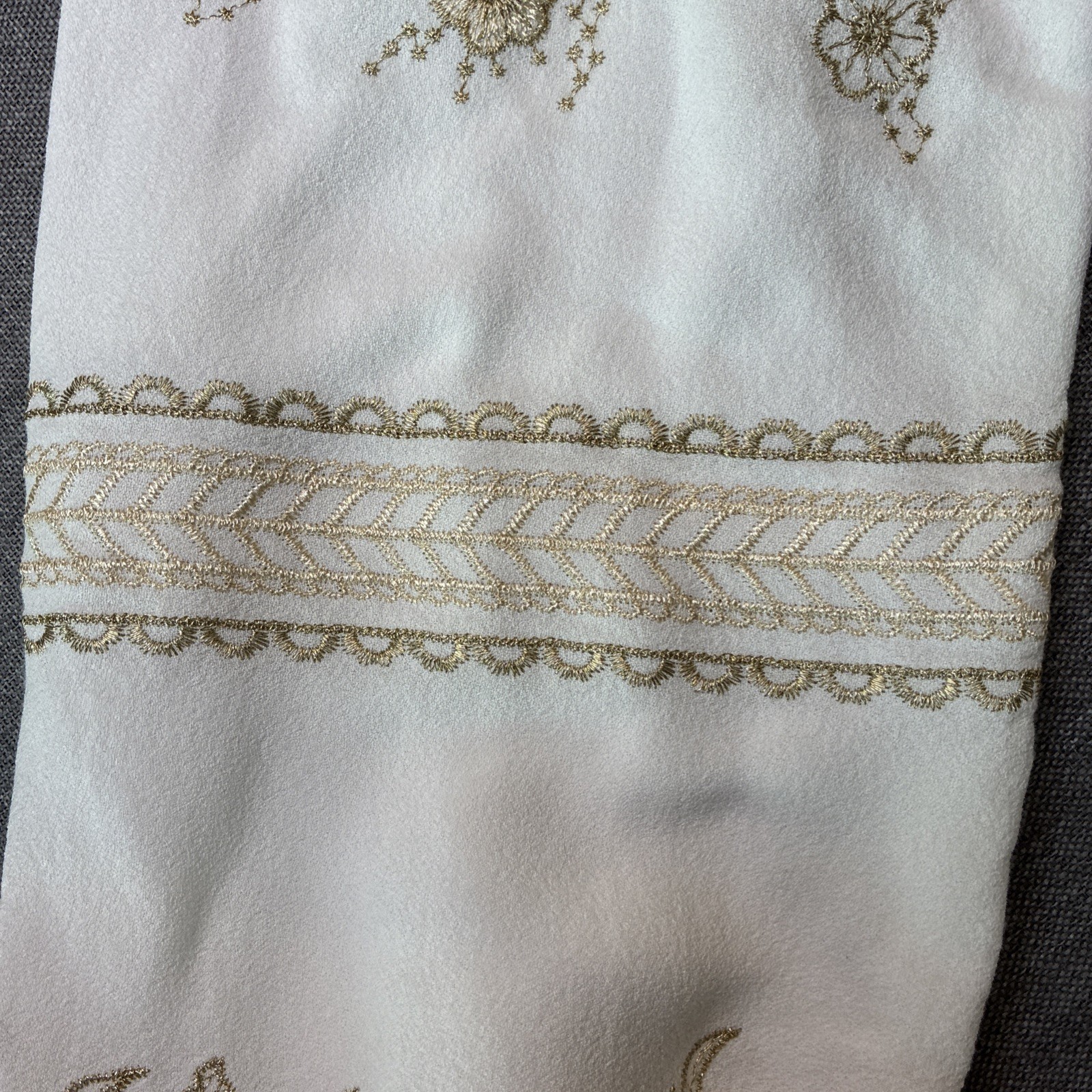 Hale Bob Women’s White Gold Floral Embroidered Peasant Blouse Bishop Sleeve S