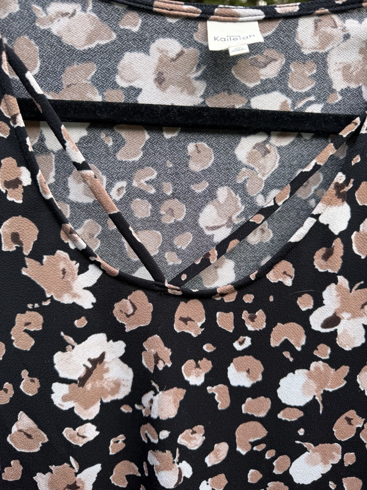 Kaileigh Black Beige White Floral V-Neck 3/4 Sleeve Blouse XXL Women