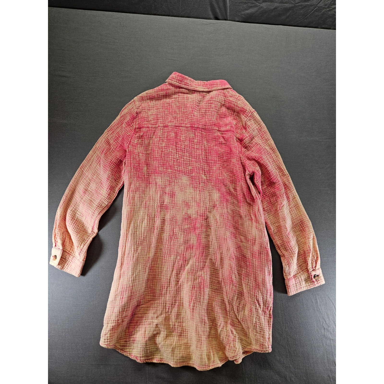 Peach Love California Pink Acid Wash Gauze Button Down Tunic Top Small NWT