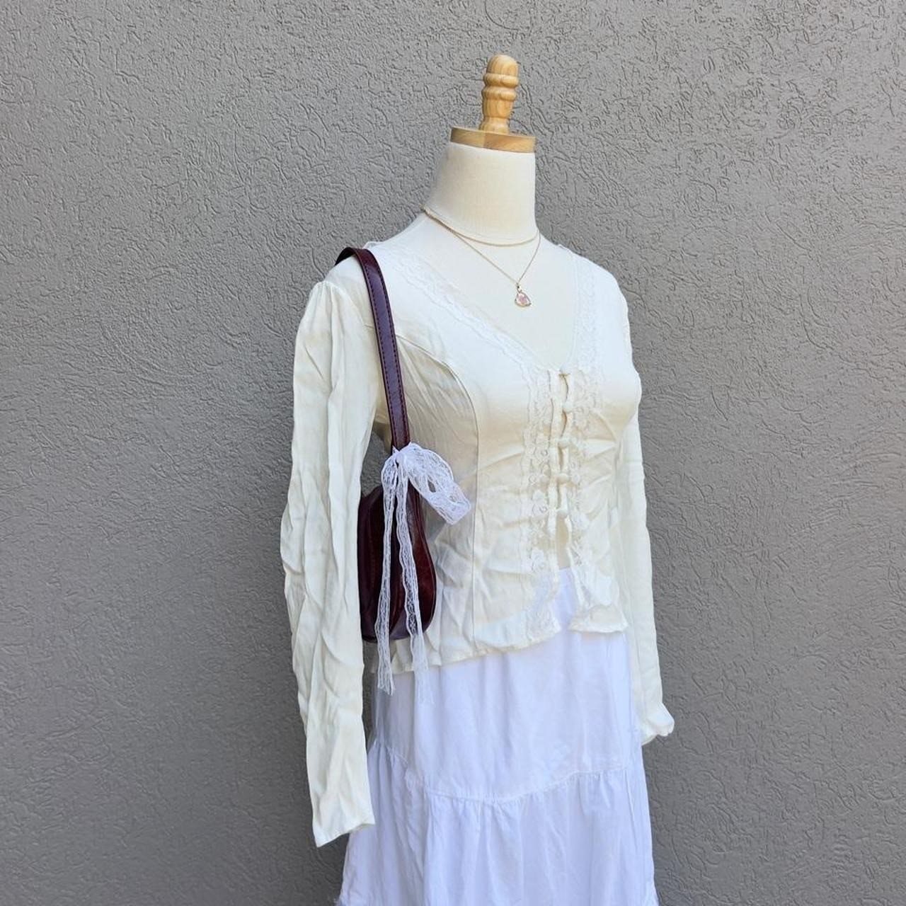Kourt Cream Lace Button Up Blouse Top Size 6 NWOT Boho Fairy Romantic