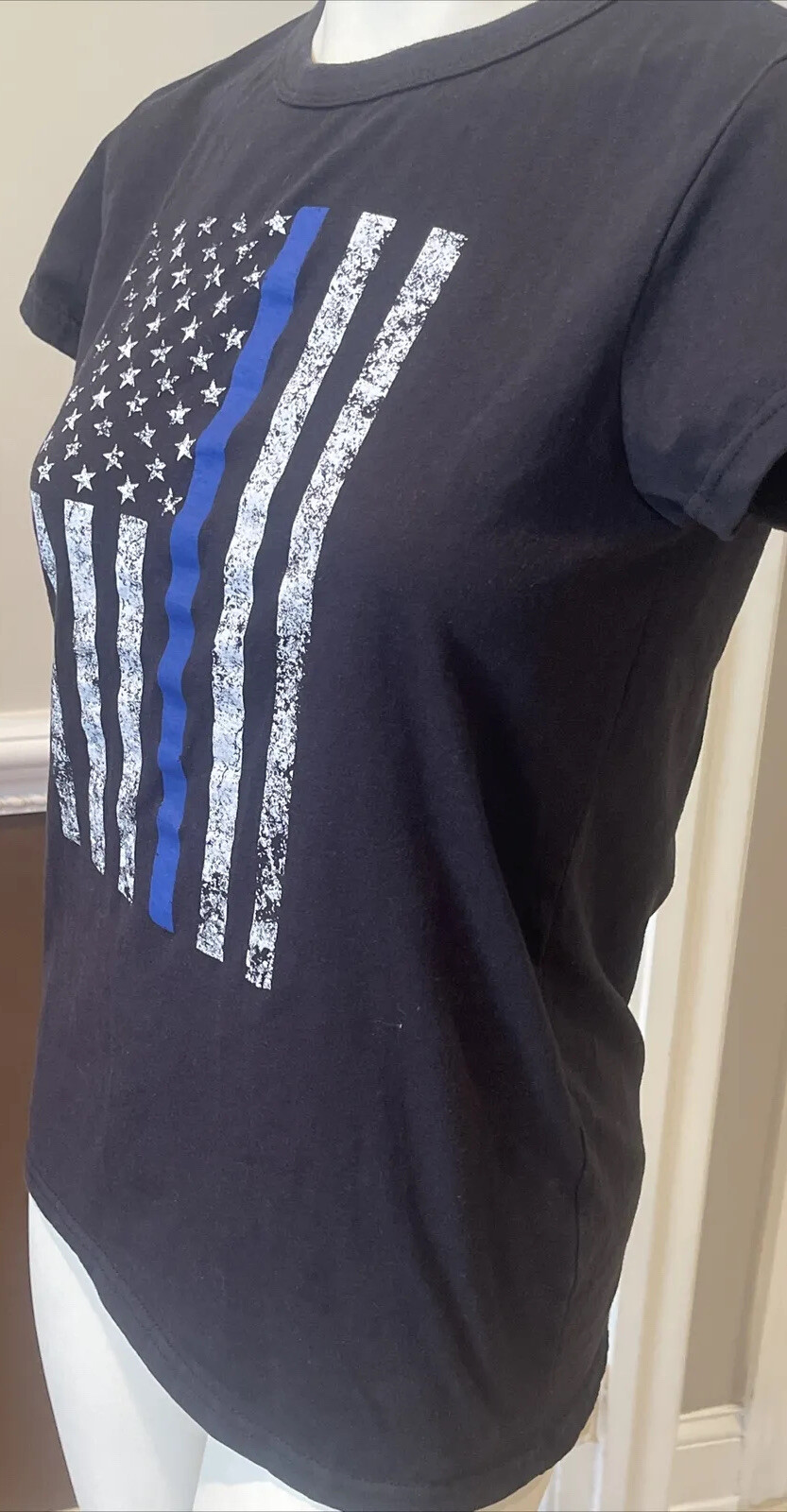 Rothco Women’s Size Large Thin Blue Line USA Flag T-Shirt Police Support