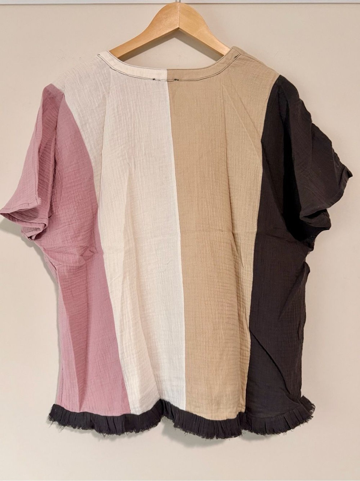Umgee Gauze Colorblock V-Neck Short Sleeve Top in Black, Tan, Cream & Dusty Rose