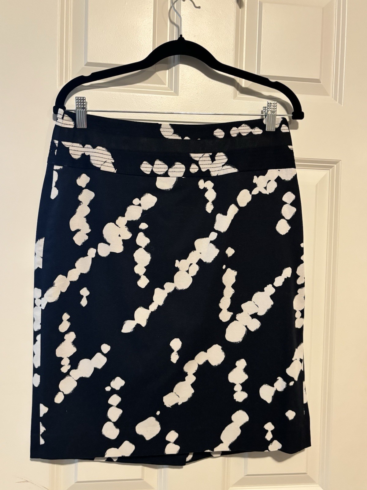 The Limited Women’s Dark Blue White Abstract Print Pencil Skirt Size 10 Career