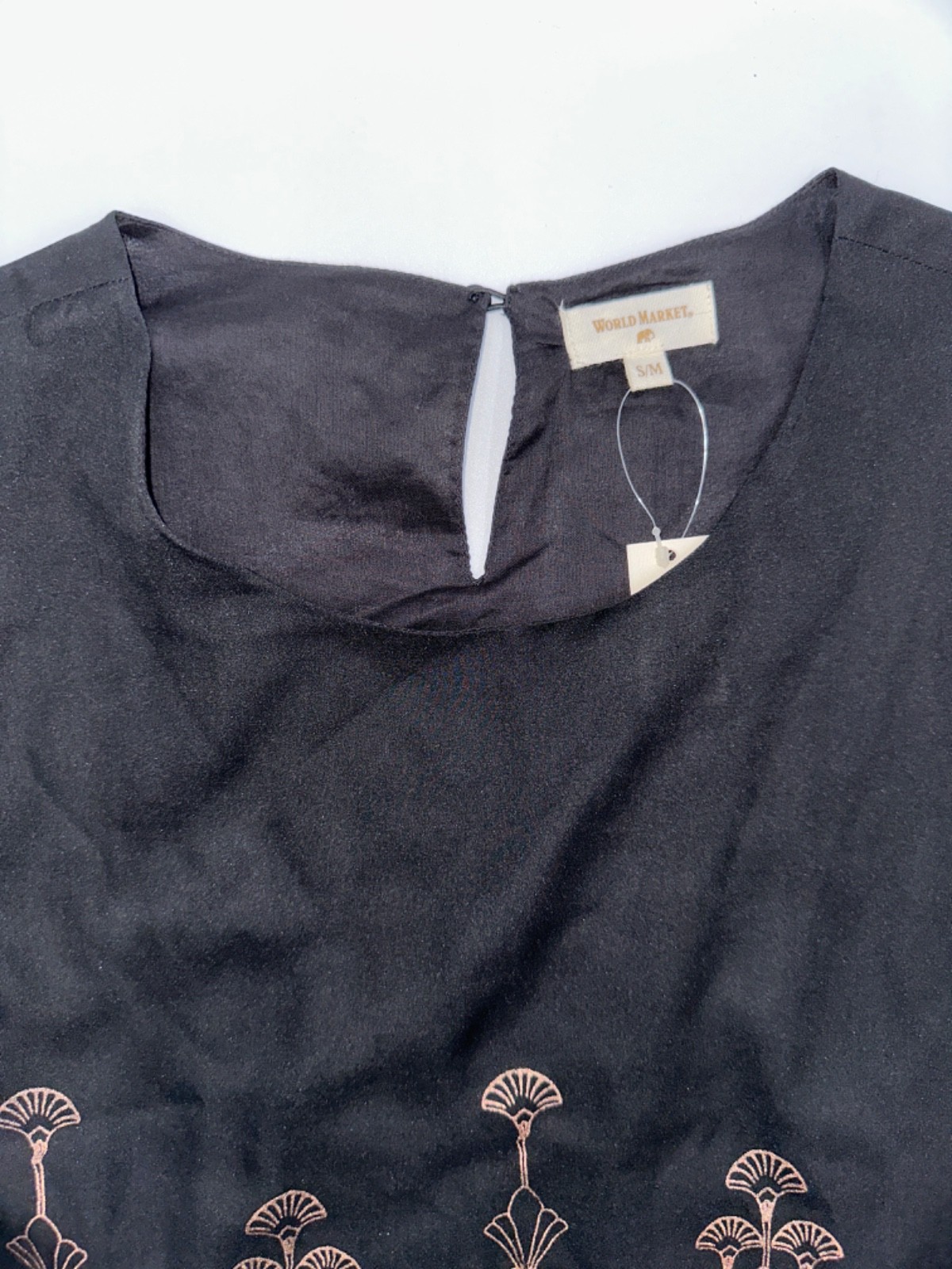 $44 World Market Women’s Top – Black/Rose Gold – Small/Medium – New With Tag
