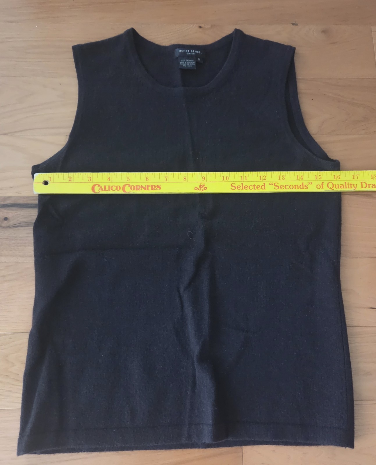Henri Bendel Classics Dark Brown Sleeveless Cashmere Top Medium NWOT