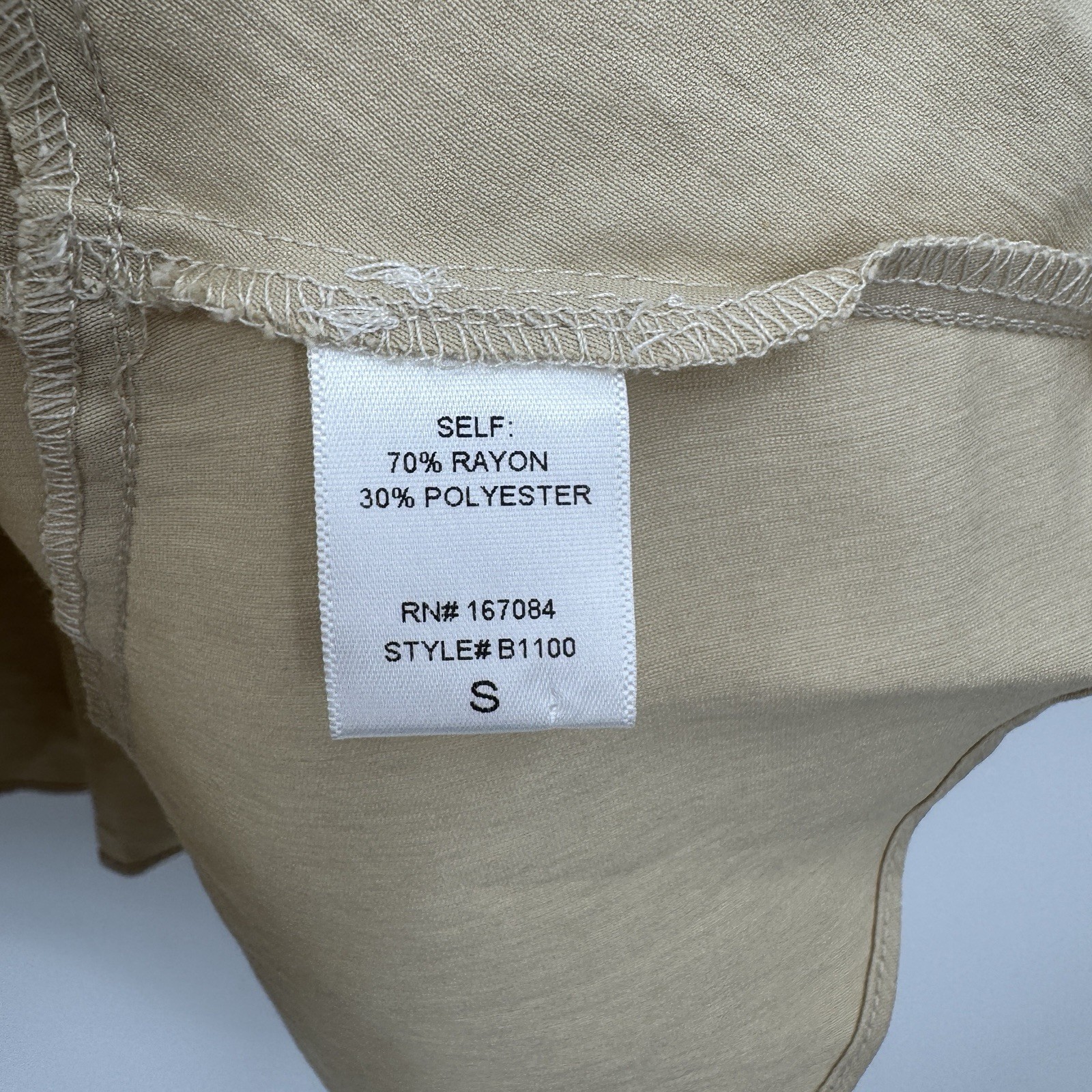 Pomander Place by Tuckernuck Tan Ashlen Button Front Blouse size S Small NWT