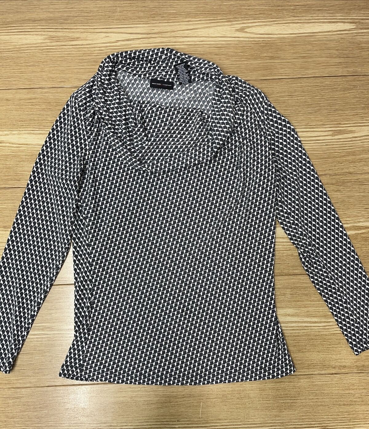 Blusa para Mujer New York & Company Talla S de Manga Larga con Cuello Redondo