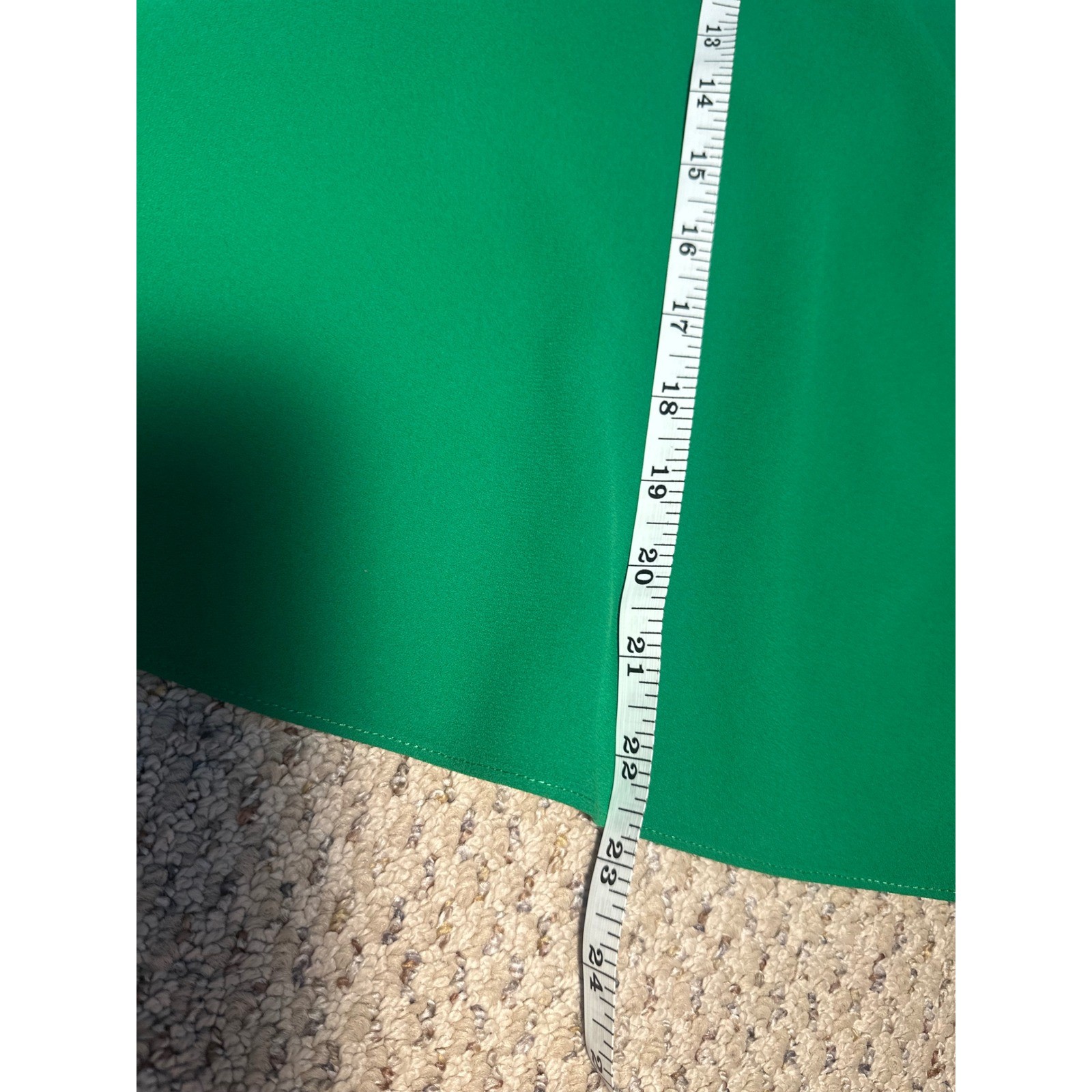 Alice + Olivia Green Mock Neck Sleeveless Top Exposed Back Zipper Shell Sz 2