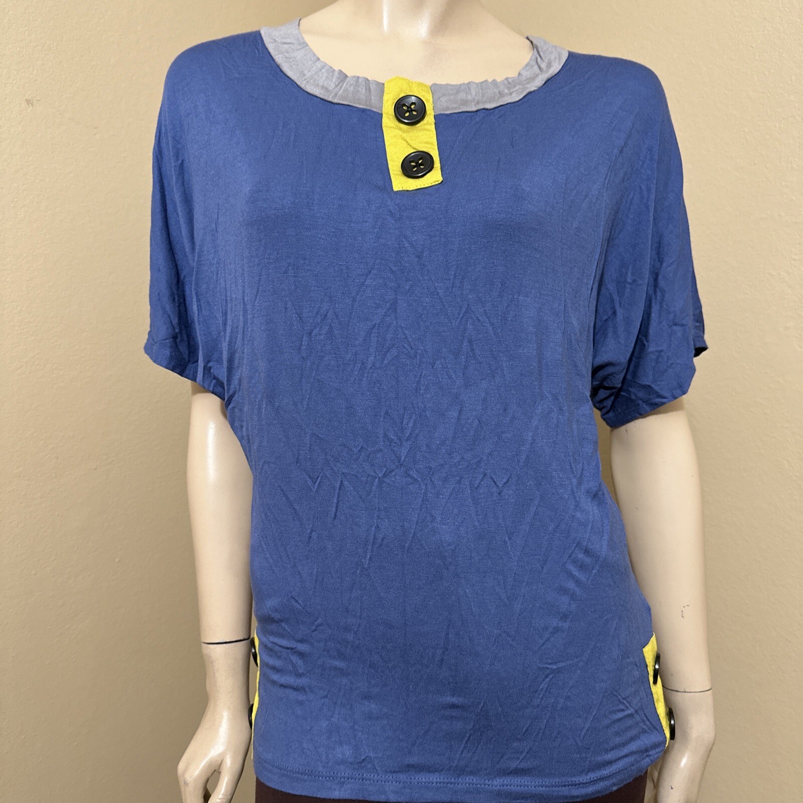 Women’s Blue Rayon Casual Summer Stretch Oversized Buttons Size S Blouse T-shirt