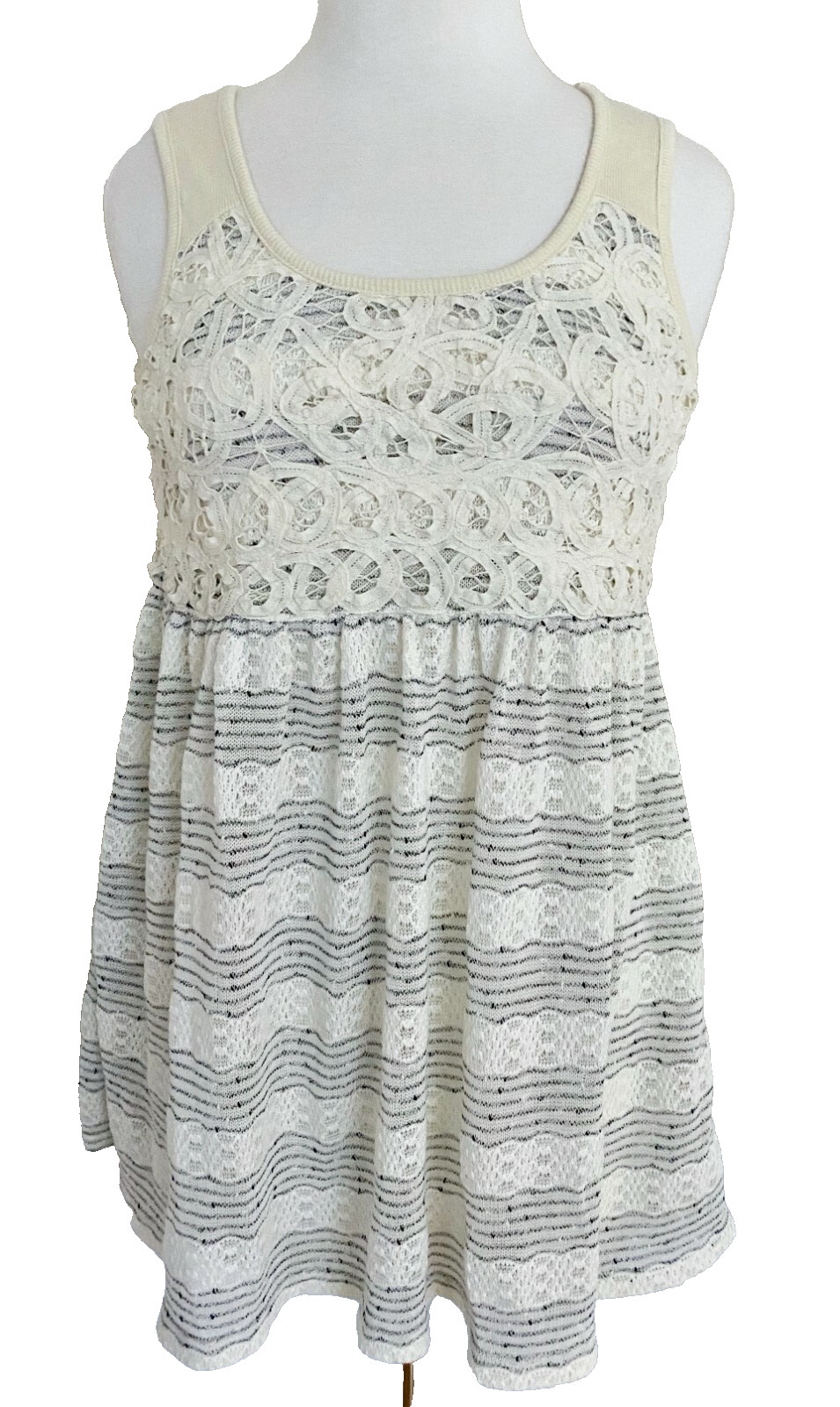 NWT Mystree Ivory Gray Striped Lace Ribbon Knit Sleeveless Tunic Knit Top S