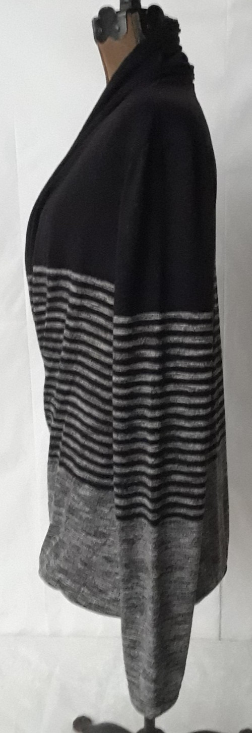 MAX Editio Shirt Women Medium Gray Stripe Long Sleeve 3/4 Open Top Elastic Waist