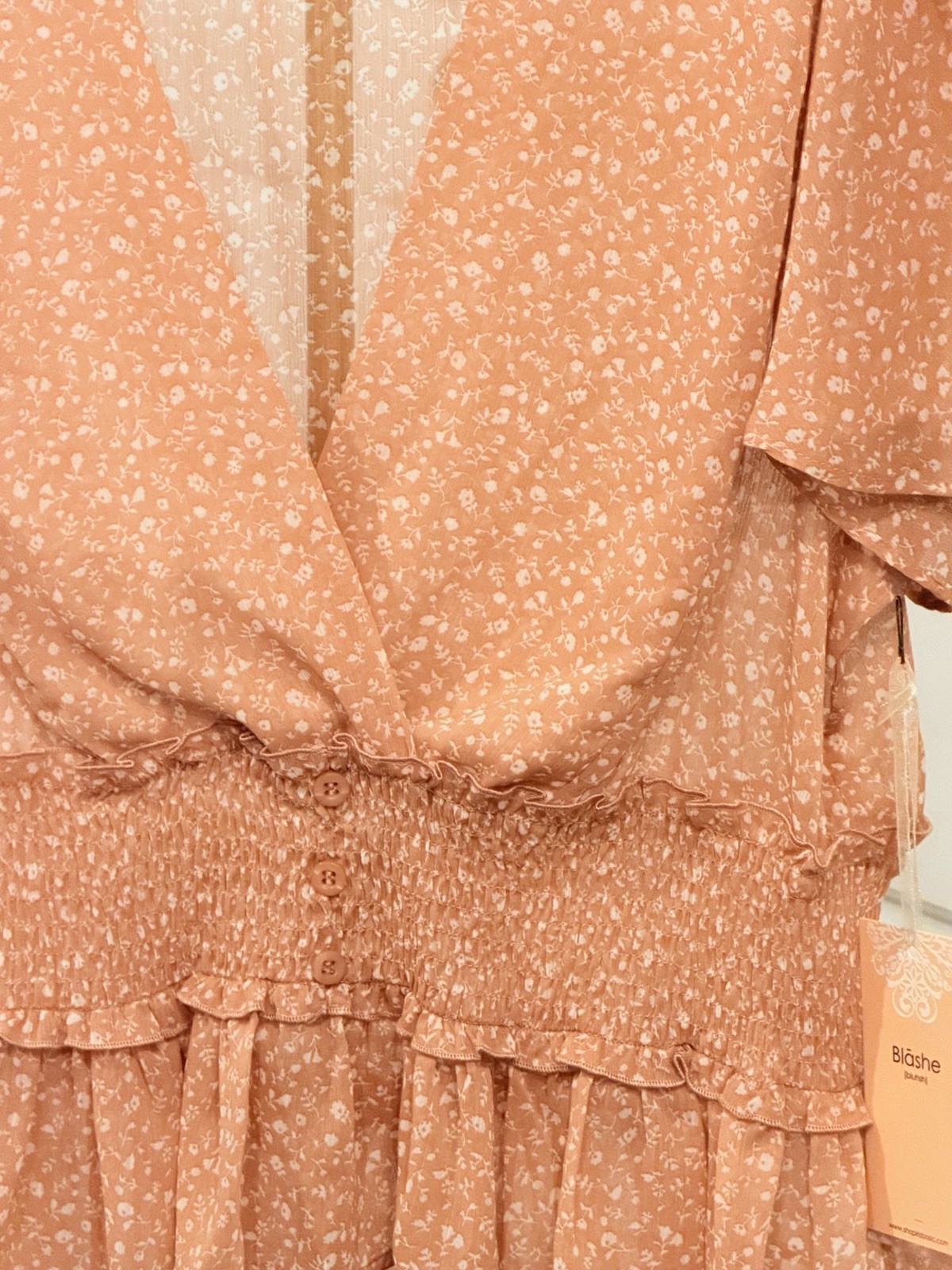 Blashe Womans Peach & White Floral Blouse With Flutter Sleeves XL