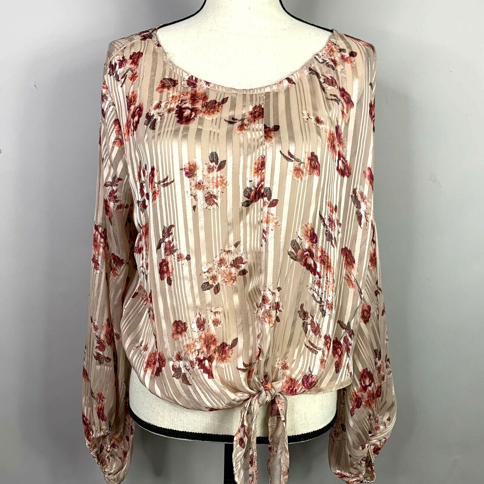 Crave Fame NWT Pullover Silky Blouse Women XL Tie At Hip Floral