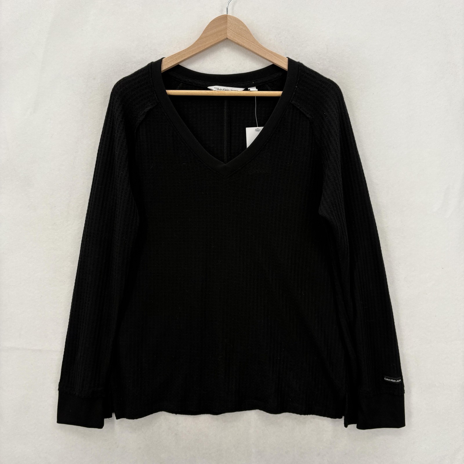 Calvin Klein Jeans Shirt Womens XL Black V-Neck Raglan Long Sleeve Thermal NWT