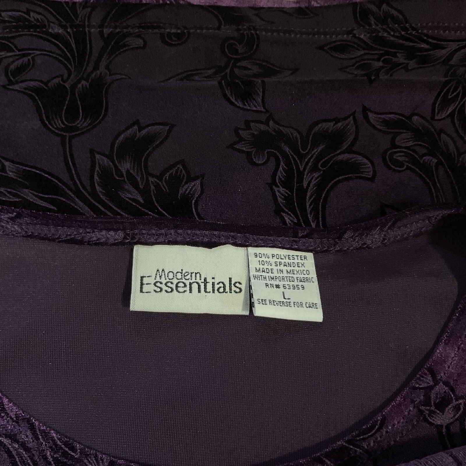 modern essentials top short sleeve deep purple floral pullover