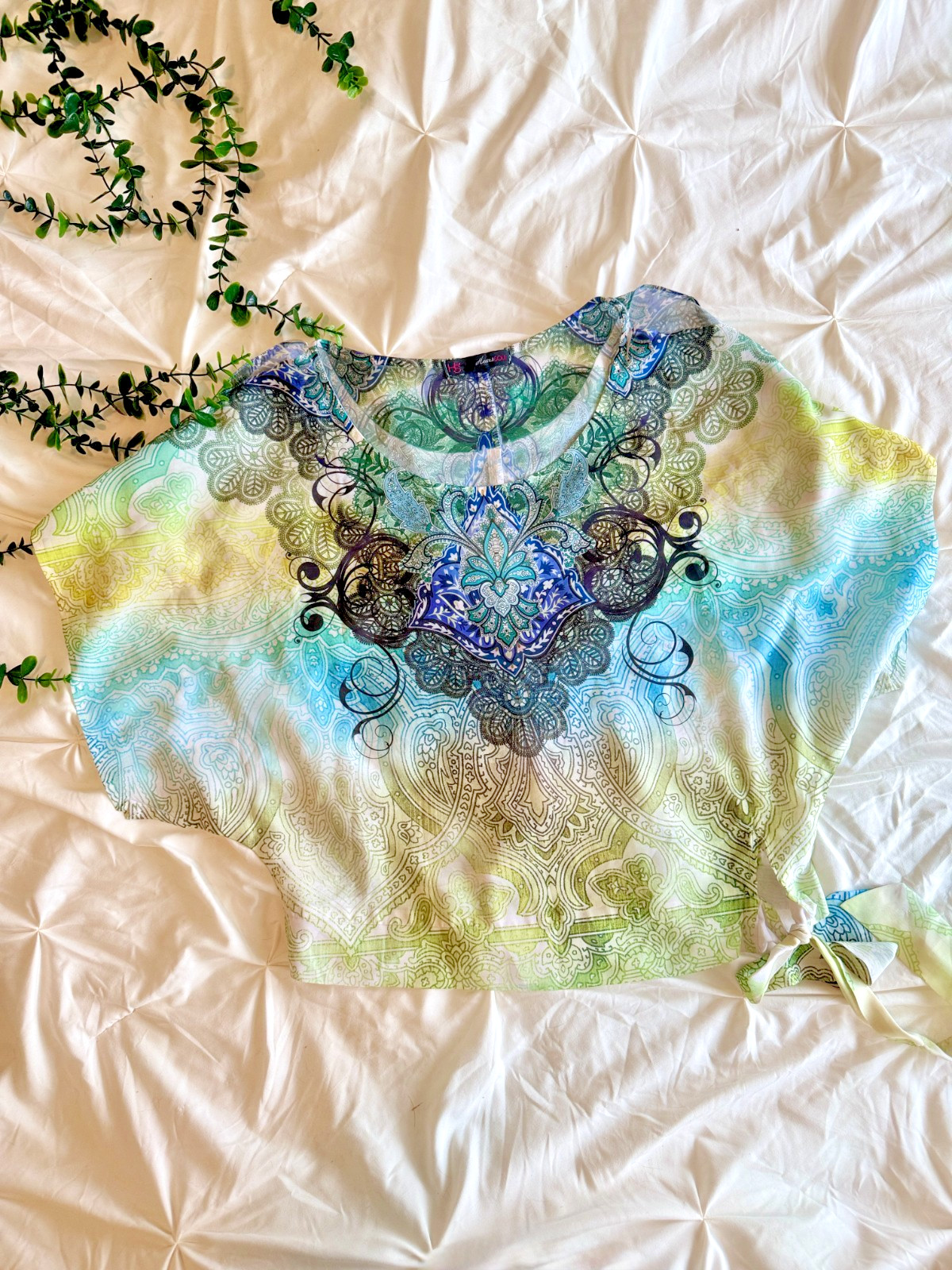 Heart SOUL Paisley Side-Tie Poncho Blouse Size Medium – Green & Blue