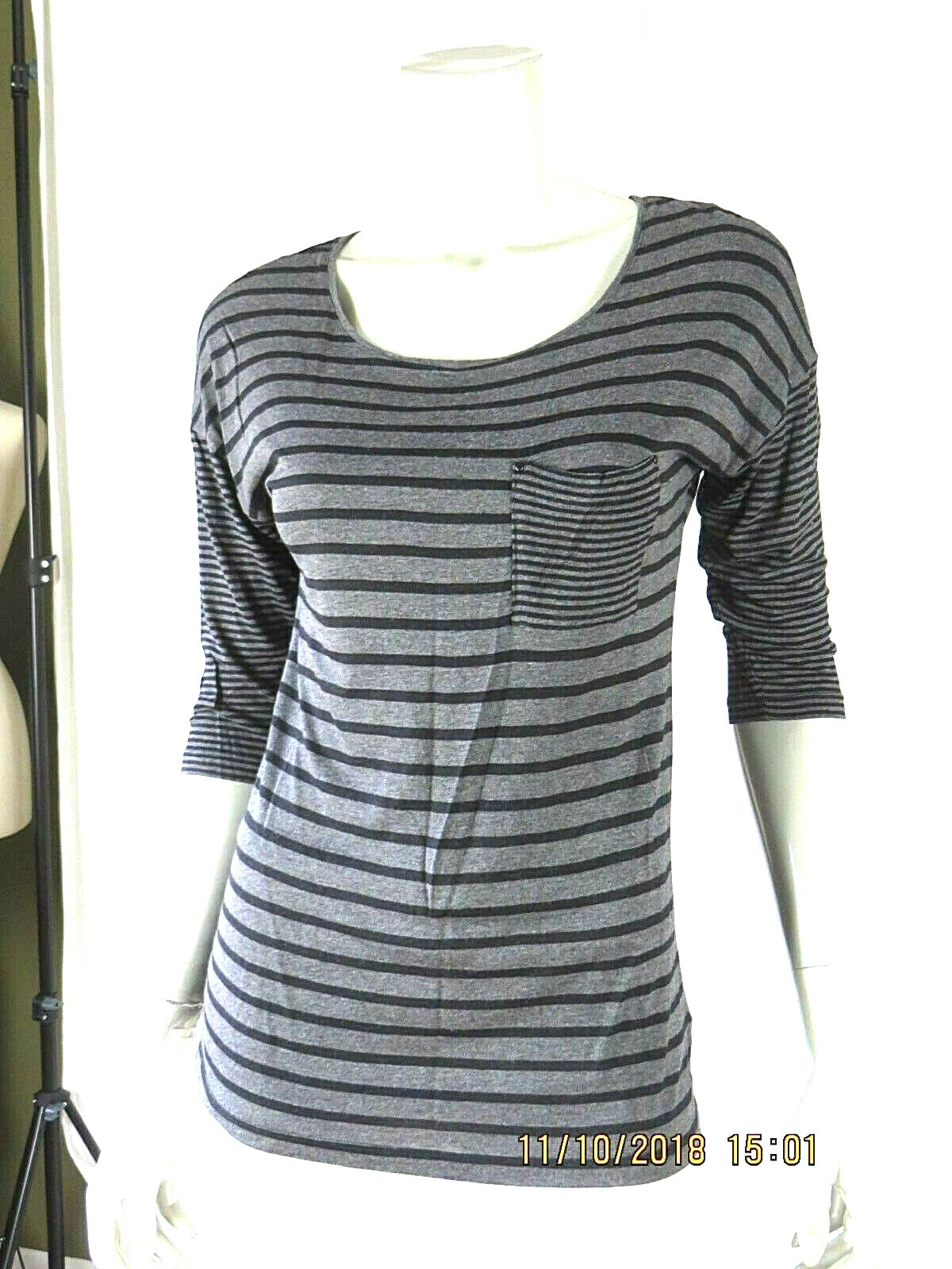 PVH CORP SZ M Rayon Charcoal Gray Black Stripes 1/2 Sleeve Knit-Cloth Top Shirt
