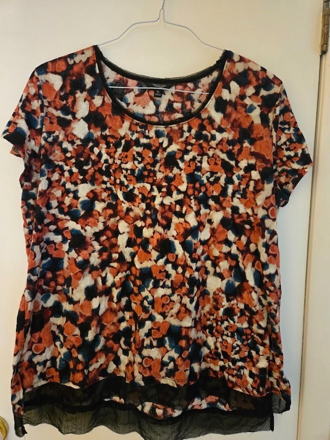 Simply Vera by Vera Wang Scoop Neck Black Fray Hem Multi-Color Top XL