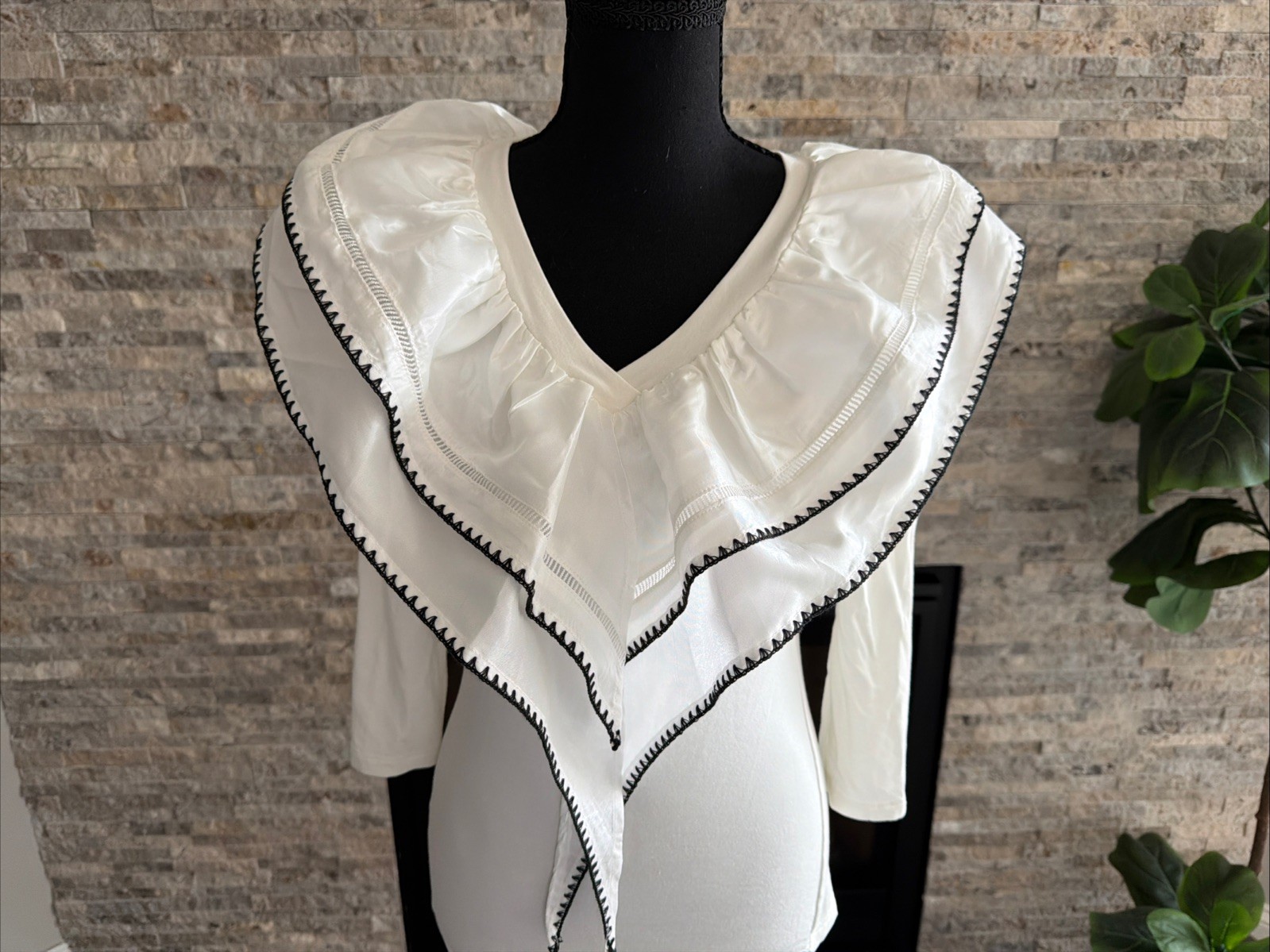 NWT Gracia Women’s White Ruffled Satin Trim Top Size S Elegant Statement Blouse