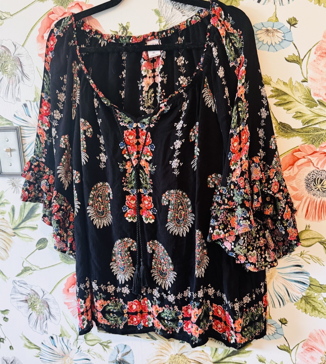 Bila Women’s Floral Tunic Top Size XL Boho Paisley Peasant Flowy Romantic