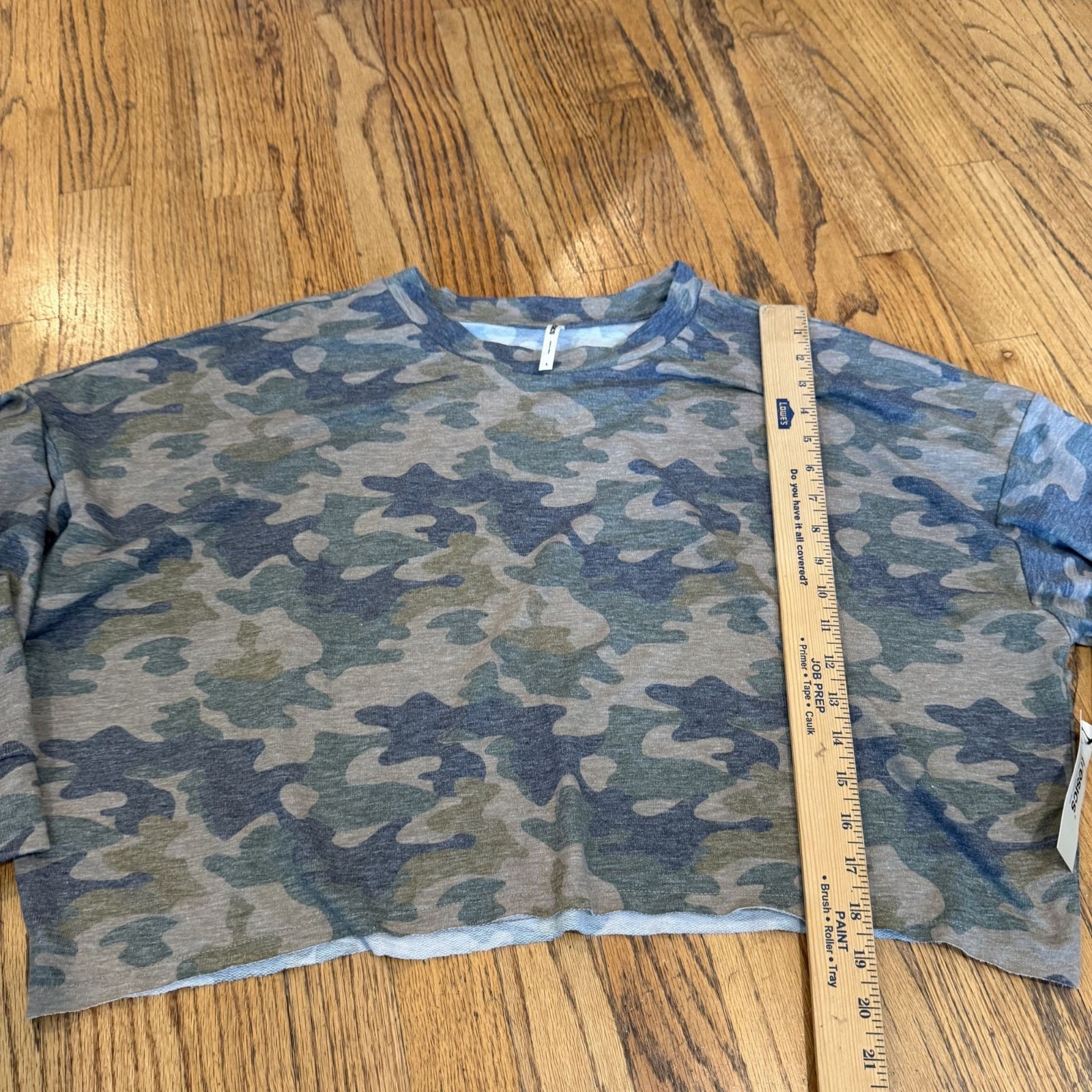 TRESICS WOMENS TENCIL CAMO CAMOFLAUGE T SHIRT NEW SIZE LARGE