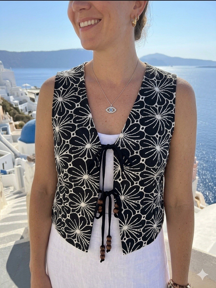 NWT Marc New York Floral Embroidered Cotton Eyelet Tie Front Vest Medium