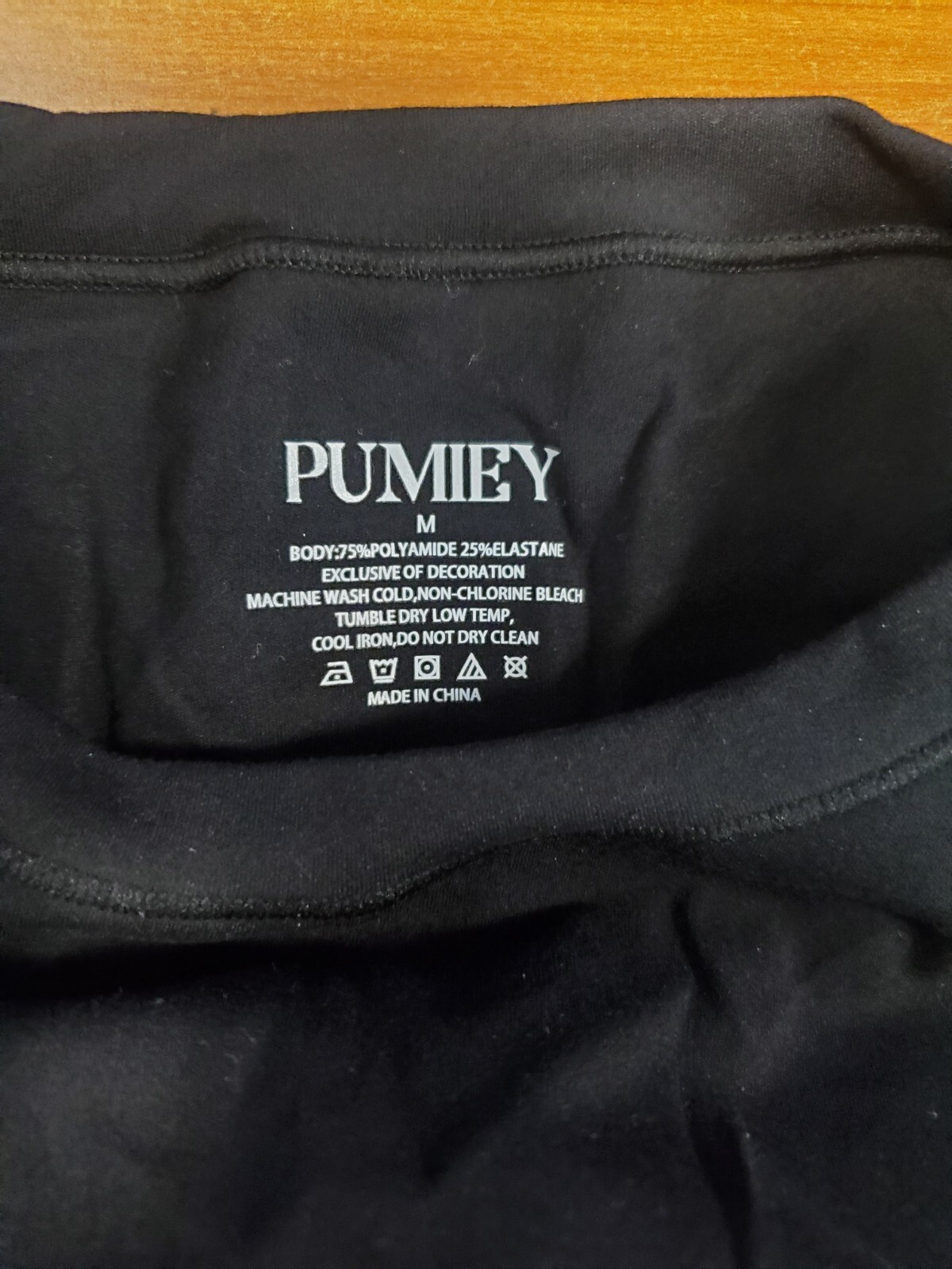 PUMIEY Women’s Crew Neck Short Sleeve Thong Bodysuit Black *MEDIUM* AE-3195