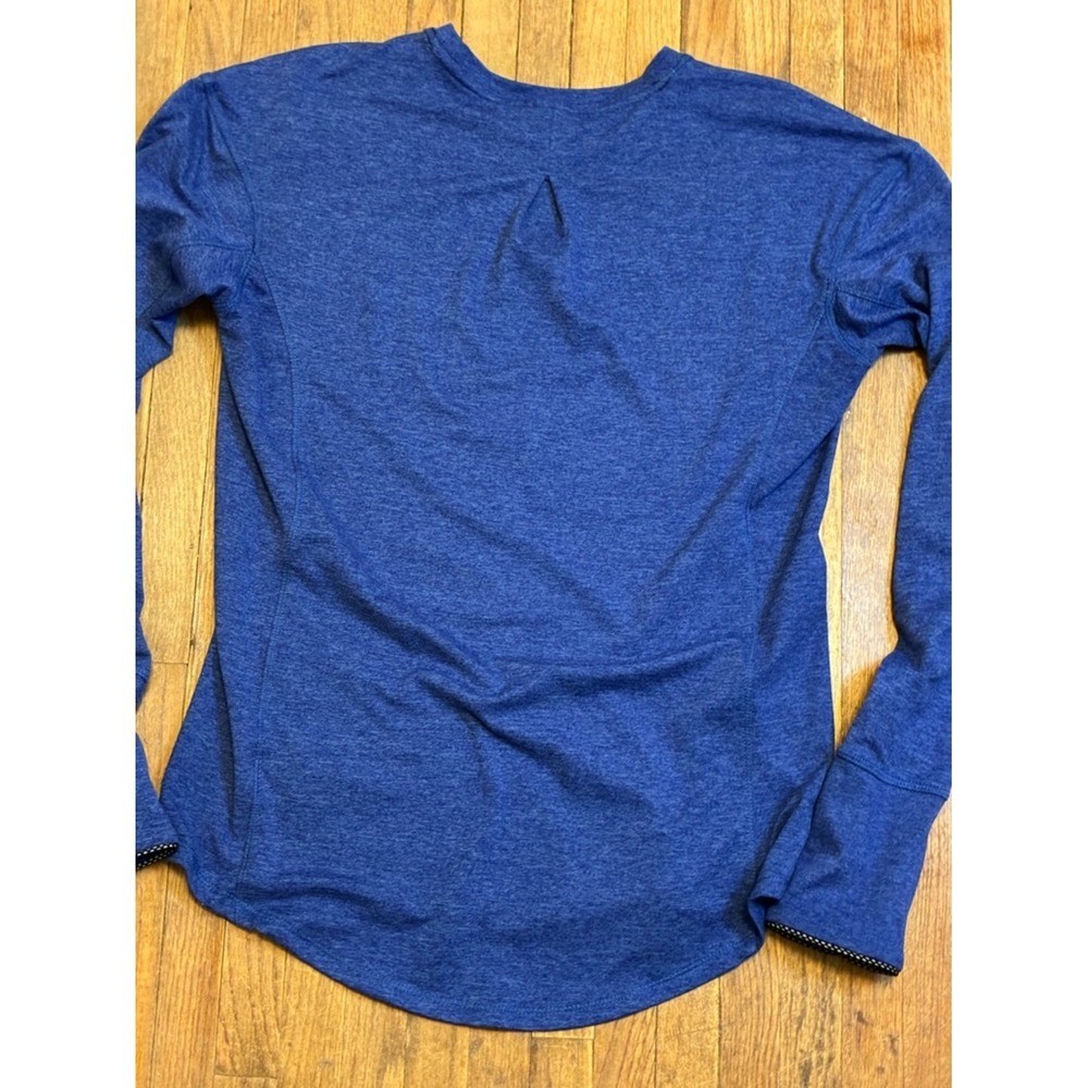 EUC Avia Bright Blue Athletic Top in quick dry soft fabric Small