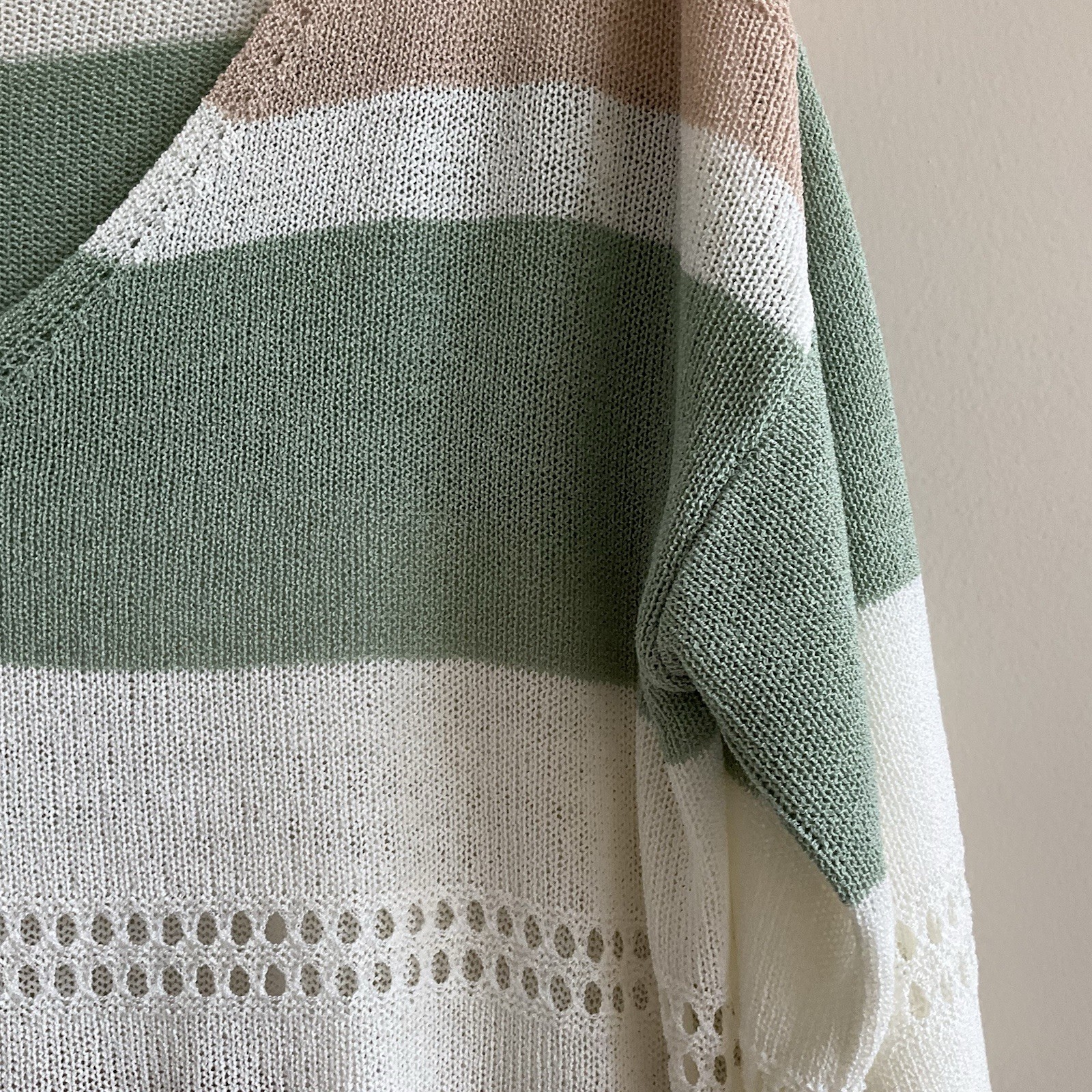 Women’s Oversized Open Knit Short Sleeve Sweater Top Green Beige Striped Size M