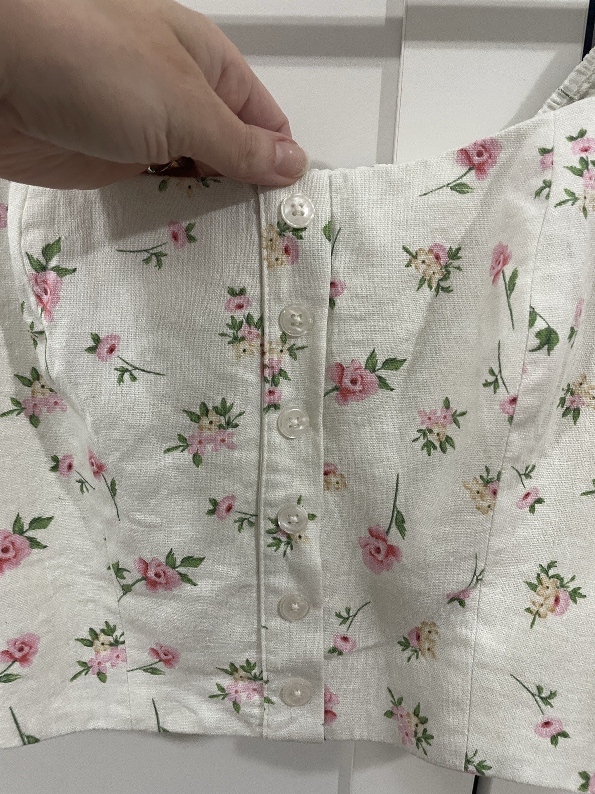 Joie Women’s S White Pink Green Floral Square Neck Button Front Cropped Tank