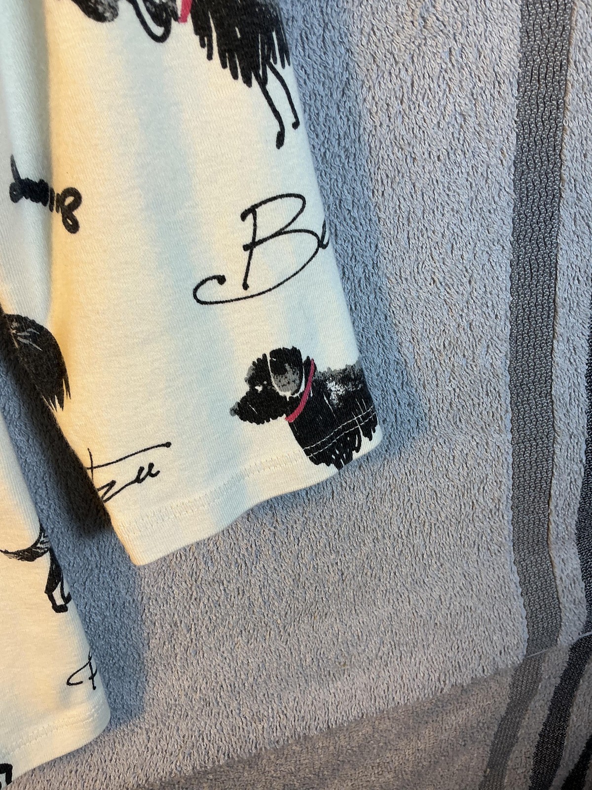 Jess & Jane Shirt Womens Size Small White Dog Print Rhinestone 3/4 Sleeve Top